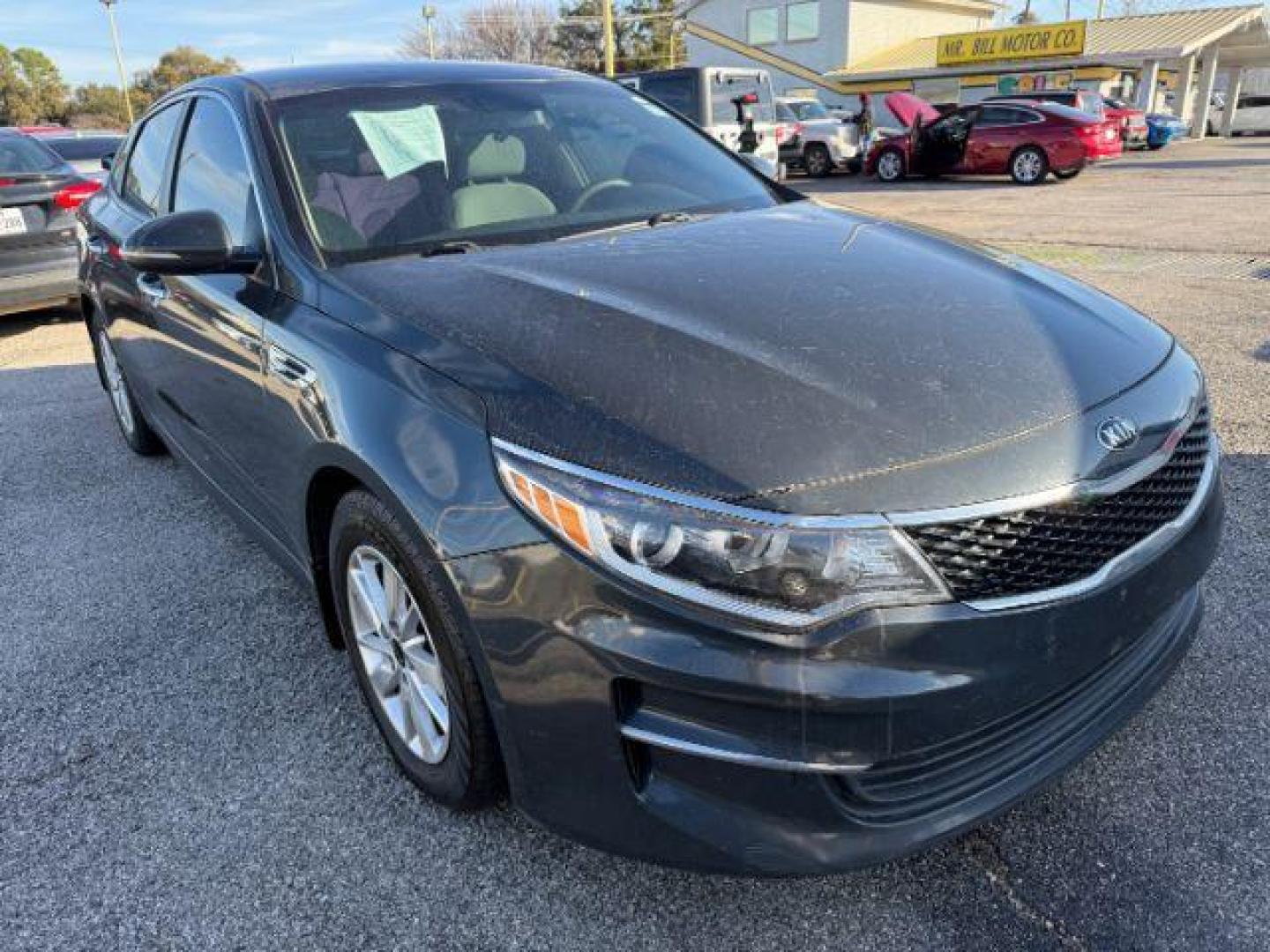 2016 GRAY Kia Optima LX (KNAGT4L35G5) with an 2.4L L4 DOHC 16V engine, 6-Speed Automatic transmission, located at 2715 W Pioneer Pkwy, Arlington, TX, 76013, (817) 265-9009, 32.710262, -97.153236 - Photo#5