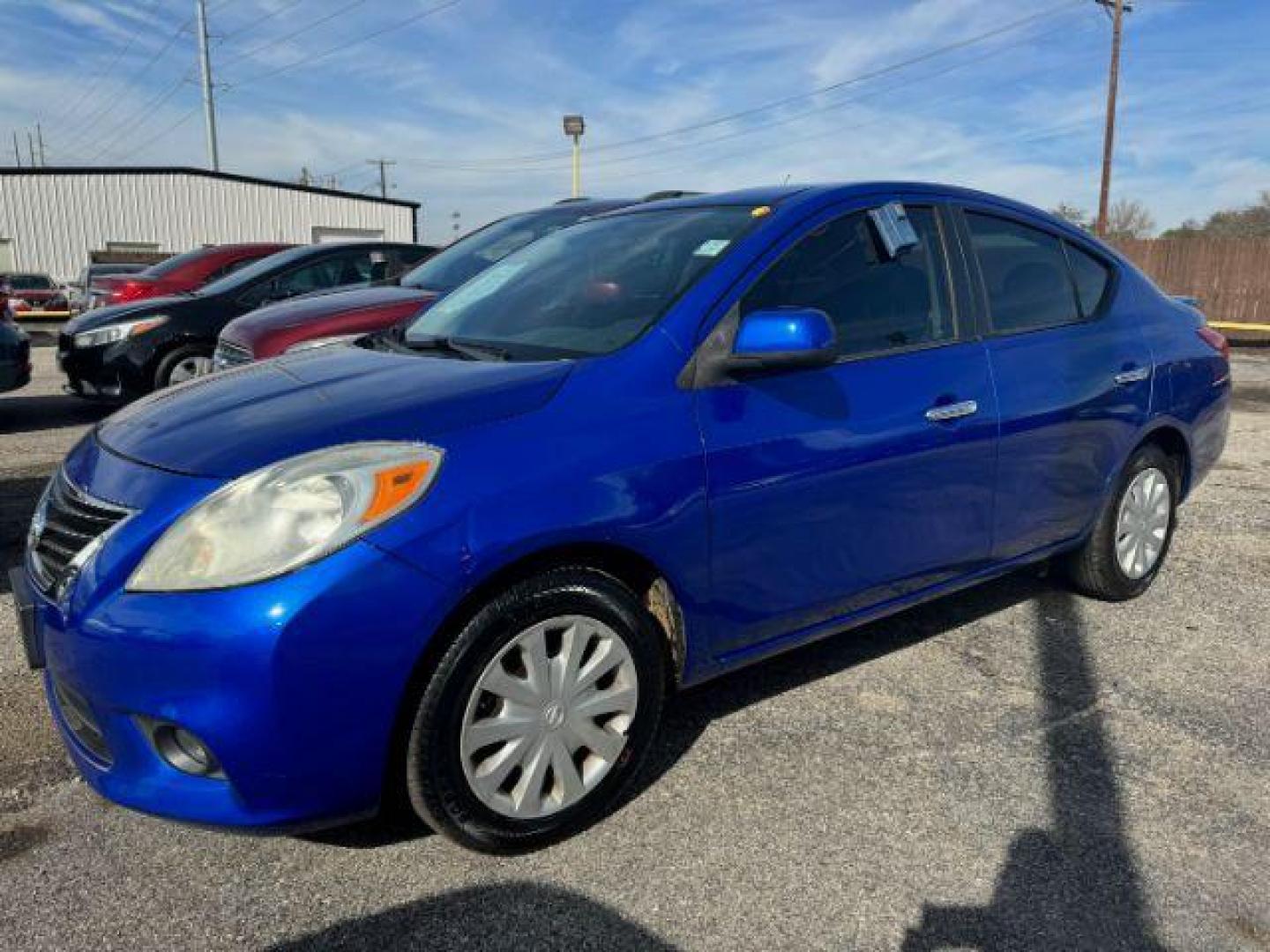 2013 BLUE Nissan Versa 1.6 SL Sedan (3N1CN7AP5DL) with an 1.6L L4 DOHC 16V engine, Continuously Variable Transmission transmission, located at 2715 W Pioneer Pkwy, Arlington, TX, 76013, (817) 265-9009, 32.710262, -97.153236 - Photo#3