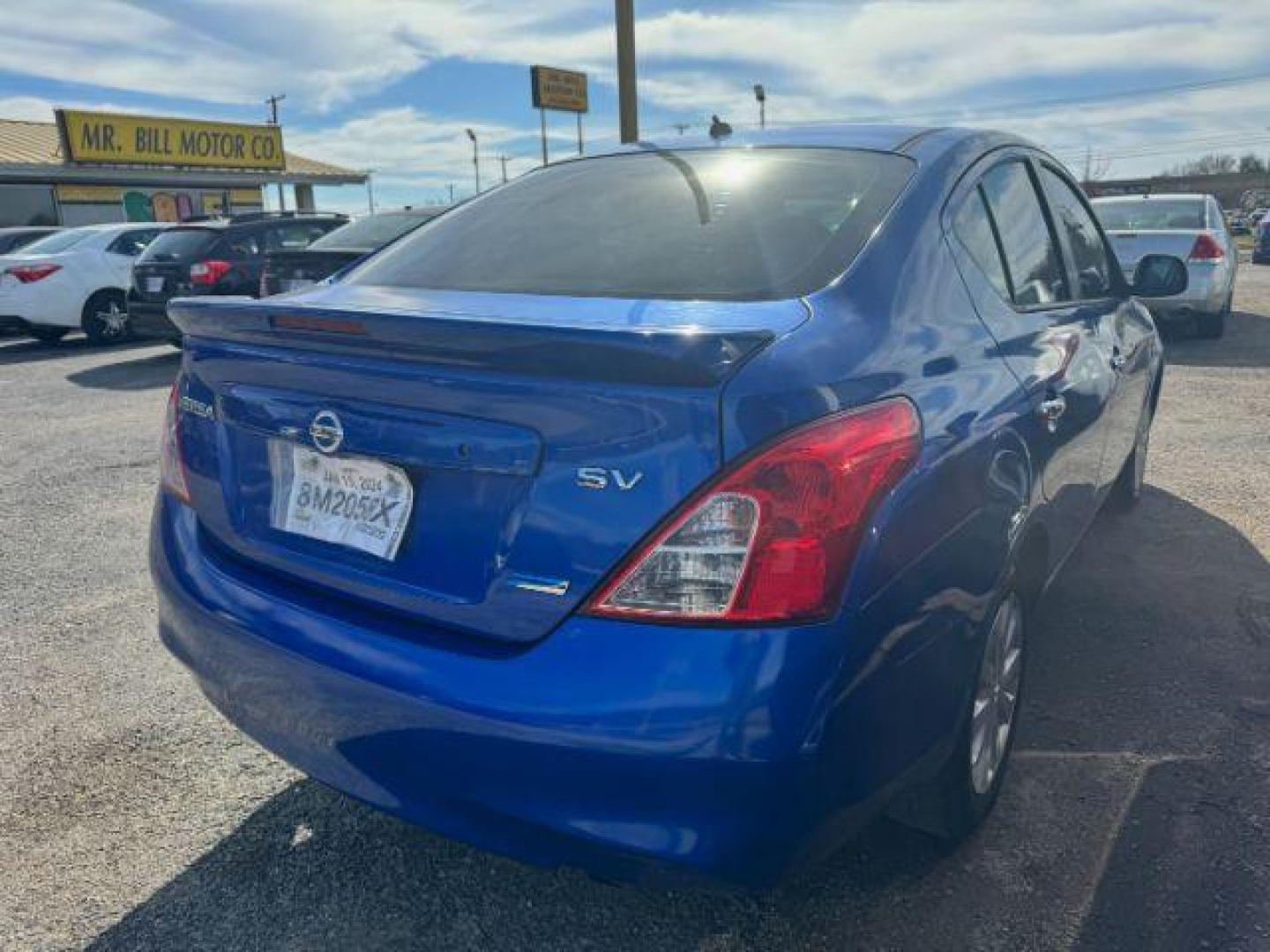 2013 BLUE Nissan Versa 1.6 SL Sedan (3N1CN7AP5DL) with an 1.6L L4 DOHC 16V engine, Continuously Variable Transmission transmission, located at 2715 W Pioneer Pkwy, Arlington, TX, 76013, (817) 265-9009, 32.710262, -97.153236 - Photo#6