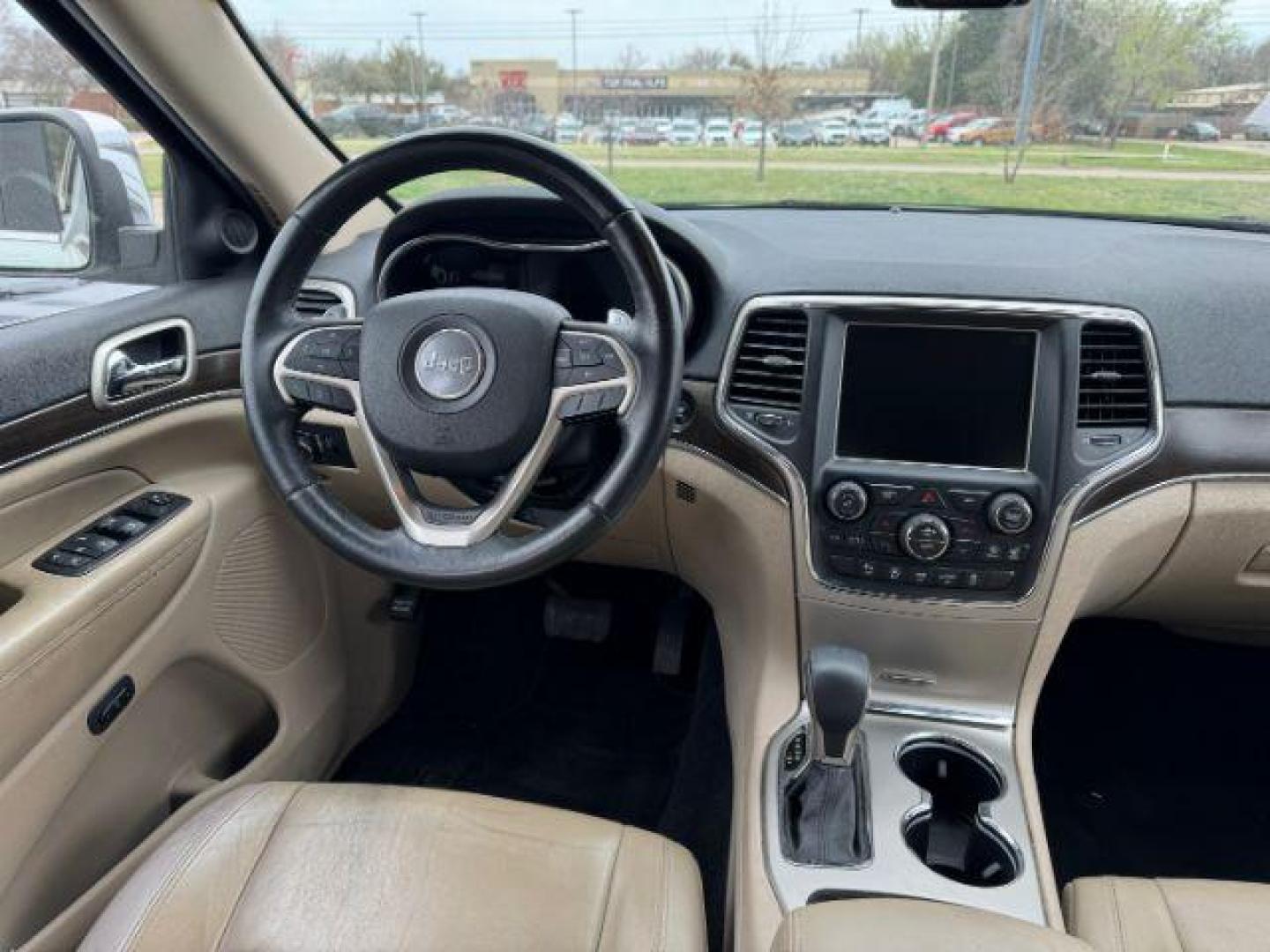 2016 WHITE Jeep Grand Cherokee Limited 2WD (1C4RJEBG1GC) with an 3.6L V6 DOHC 24V engine, 8-Speed Automatic transmission, located at 2715 W Pioneer Pkwy, Arlington, TX, 76013, (817) 265-9009, 32.710262, -97.153236 - Photo#12