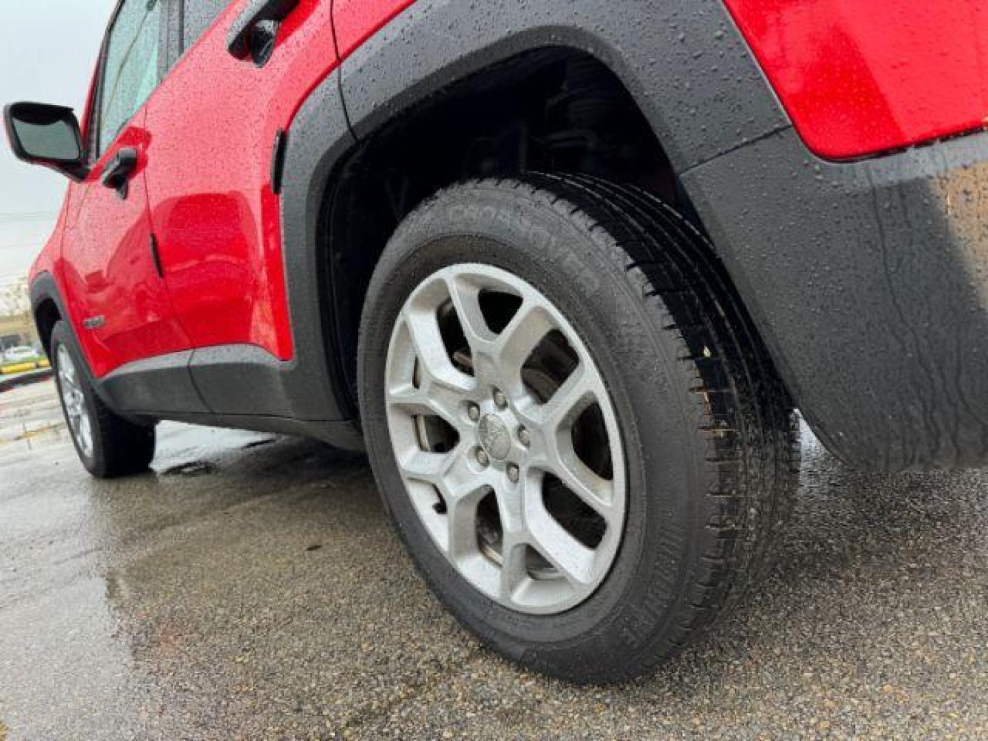 2017 Red Jeep Renegade Latitude FWD (ZACCJABB1HP) with an 2.4L L4 DOHC 16V engine, 6-Speed Manual transmission, located at 2715 W Pioneer Pkwy, Arlington, TX, 76013, (817) 265-9009, 32.710262, -97.153236 - Photo#9