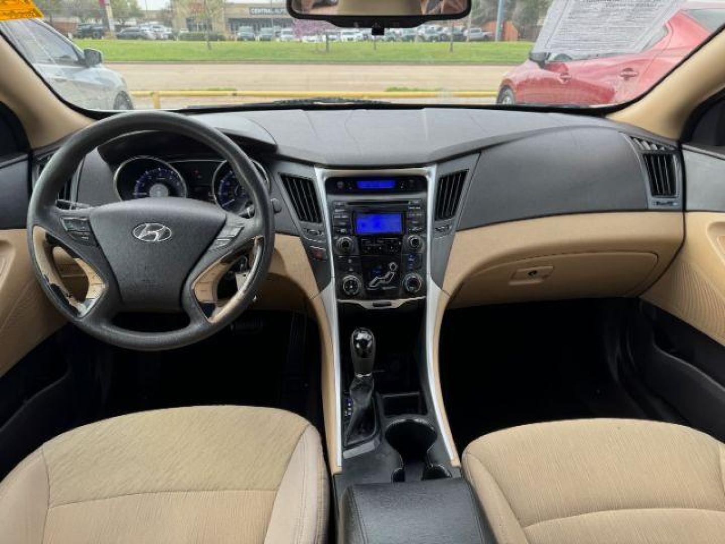 2012 WHITE Hyundai Sonata GLS Auto (5NPEB4AC6CH) with an 2.4L L4 DOHC 16V engine, 6-Speed Automatic transmission, located at 2715 W Pioneer Pkwy, Arlington, TX, 76013, (817) 265-9009, 32.710262, -97.153236 - Photo#12