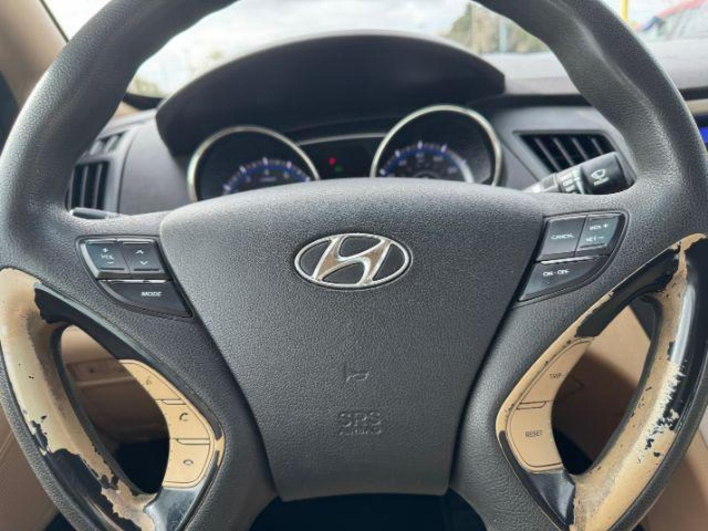 2012 WHITE Hyundai Sonata GLS Auto (5NPEB4AC6CH) with an 2.4L L4 DOHC 16V engine, 6-Speed Automatic transmission, located at 2715 W Pioneer Pkwy, Arlington, TX, 76013, (817) 265-9009, 32.710262, -97.153236 - Photo#18