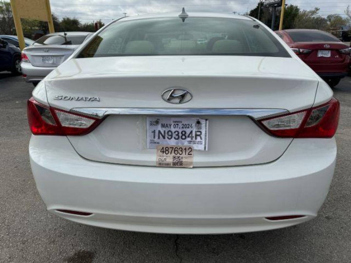 2012 WHITE Hyundai Sonata GLS Auto (5NPEB4AC6CH) with an 2.4L L4 DOHC 16V engine, 6-Speed Automatic transmission, located at 2715 W Pioneer Pkwy, Arlington, TX, 76013, (817) 265-9009, 32.710262, -97.153236 - Photo#7