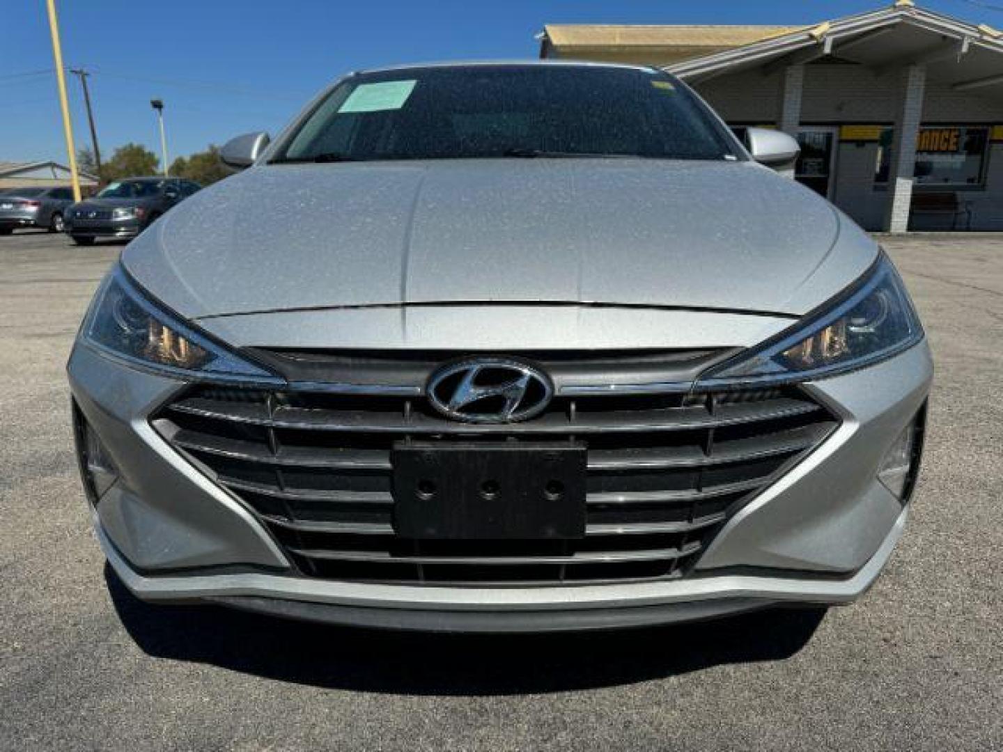 2020 SILVER Hyundai Elantra Limited (5NPD84LF3LH) with an 1.8L L4 DOHC 16V engine, 6-Speed Automatic transmission, located at 2715 W Pioneer Pkwy, Arlington, TX, 76013, (817) 265-9009, 32.710262, -97.153236 - Photo#4