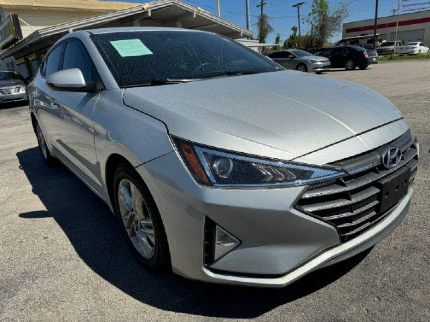 2020 SILVER Hyundai Elantra Limited (5NPD84LF3LH) with an 1.8L L4 DOHC 16V engine, 6-Speed Automatic transmission, located at 2715 W Pioneer Pkwy, Arlington, TX, 76013, (817) 265-9009, 32.710262, -97.153236 - Photo#5