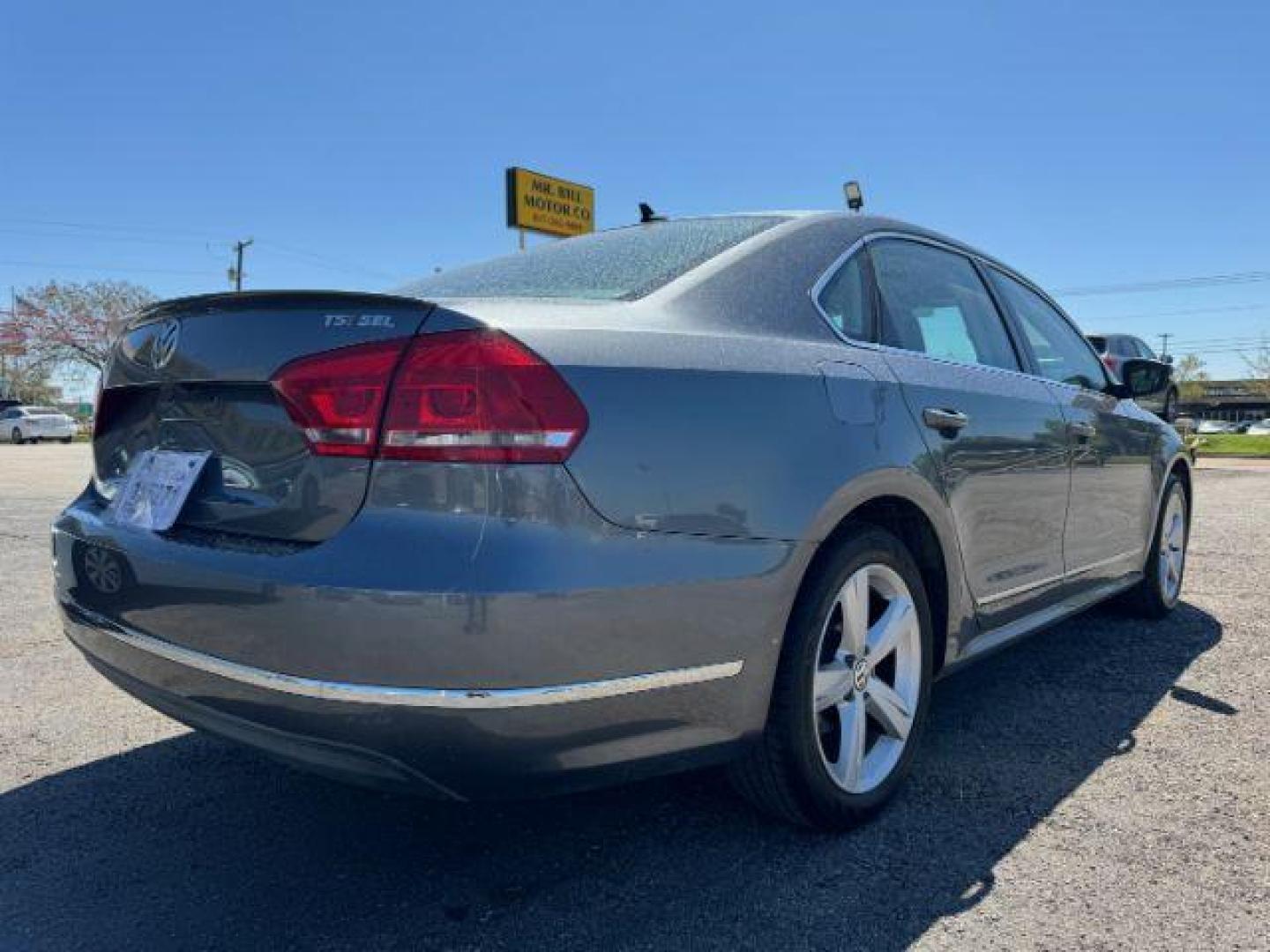 2014 GRAY Volkswagen Passat 1.8T SEL Premium AT PZEV (1VWCT7A36EC) with an 1.8L L4 TURBO DIESEL engine, 6-Speed Automatic transmission, located at 2715 W Pioneer Pkwy, Arlington, TX, 76013, (817) 265-9009, 32.710262, -97.153236 - Photo#6