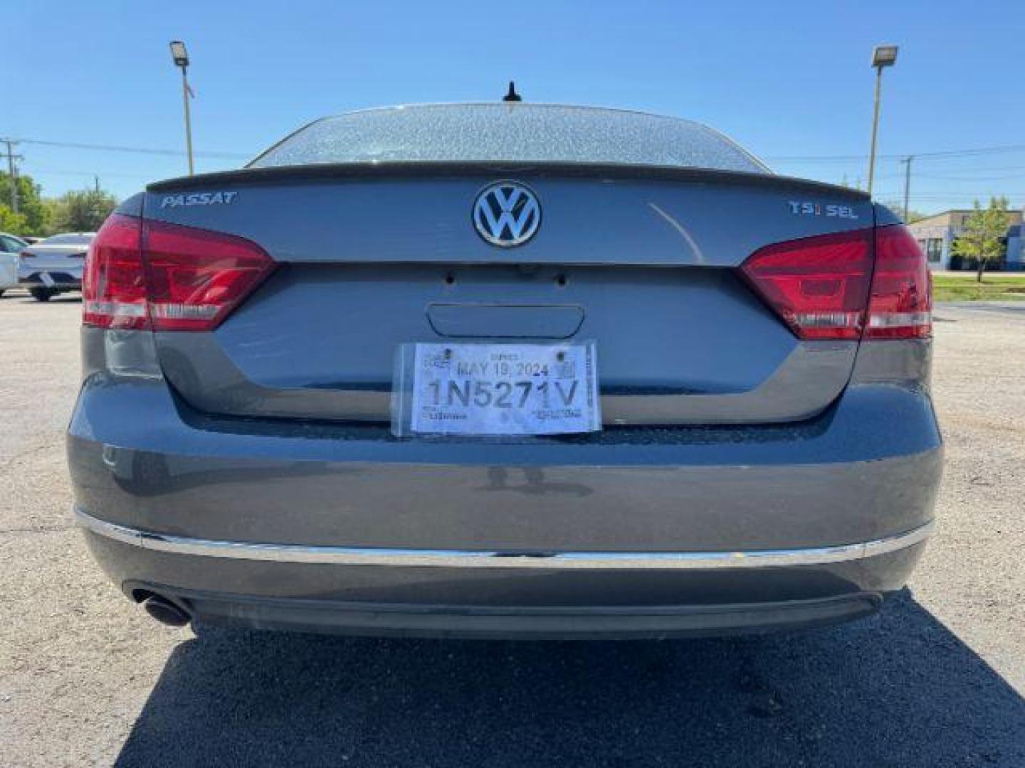 2014 GRAY Volkswagen Passat 1.8T SEL Premium AT PZEV (1VWCT7A36EC) with an 1.8L L4 TURBO DIESEL engine, 6-Speed Automatic transmission, located at 2715 W Pioneer Pkwy, Arlington, TX, 76013, (817) 265-9009, 32.710262, -97.153236 - Photo#7