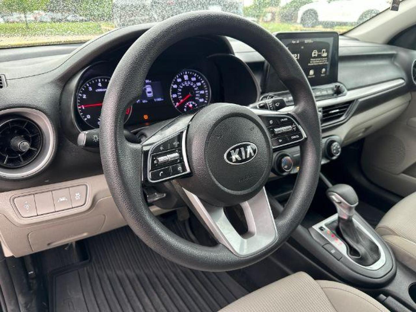 2020 BLACK Kia Forte FE (3KPF24AD4LE) with an 2.0L L4 DOHC 16V engine, Continuously Variable Transmission transmission, located at 2715 W Pioneer Pkwy, Arlington, TX, 76013, (817) 265-9009, 32.710262, -97.153236 - Photo#15