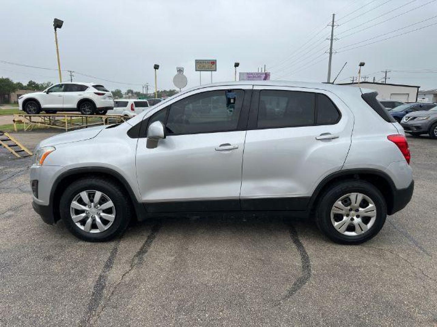 2016 SILVER Chevrolet Trax LS FWD (3GNCJKSB5GL) with an 1.4L L4 DOHC 16V engine, 6-Speed Automatic transmission, located at 2715 W Pioneer Pkwy, Arlington, TX, 76013, (817) 265-9009, 32.710262, -97.153236 - Photo#2