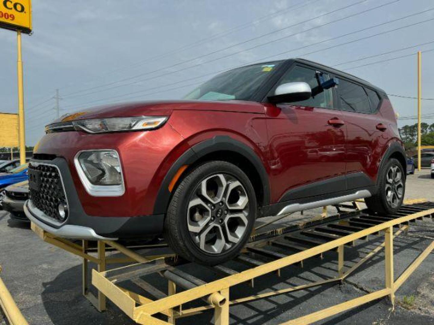 2021 MAROON Kia Soul X-Line (KNDJ23AU1M7) with an 2.0L L4 DOHC 16V engine, Continuously Variable Transmission transmission, located at 2715 W Pioneer Pkwy, Arlington, TX, 76013, (817) 265-9009, 32.710262, -97.153236 - Photo#3