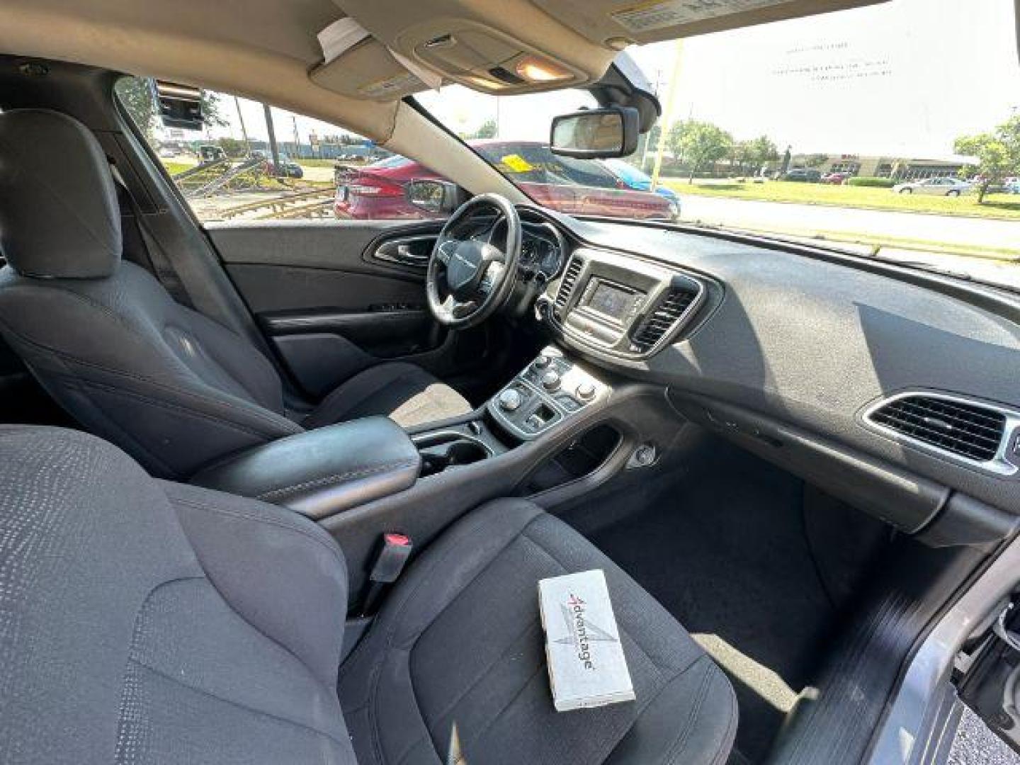 2015 SILVER Chrysler 200 Limited (1C3CCCAB2FN) with an 2.4L L4 DOHC 16V engine, 9-Speed Automatic transmission, located at 2715 W Pioneer Pkwy, Arlington, TX, 76013, (817) 265-9009, 32.710262, -97.153236 - Photo#10