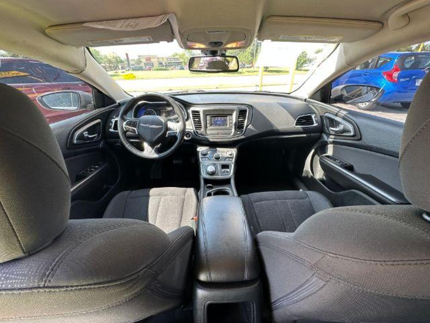 2015 SILVER Chrysler 200 Limited (1C3CCCAB2FN) with an 2.4L L4 DOHC 16V engine, 9-Speed Automatic transmission, located at 2715 W Pioneer Pkwy, Arlington, TX, 76013, (817) 265-9009, 32.710262, -97.153236 - Photo#12