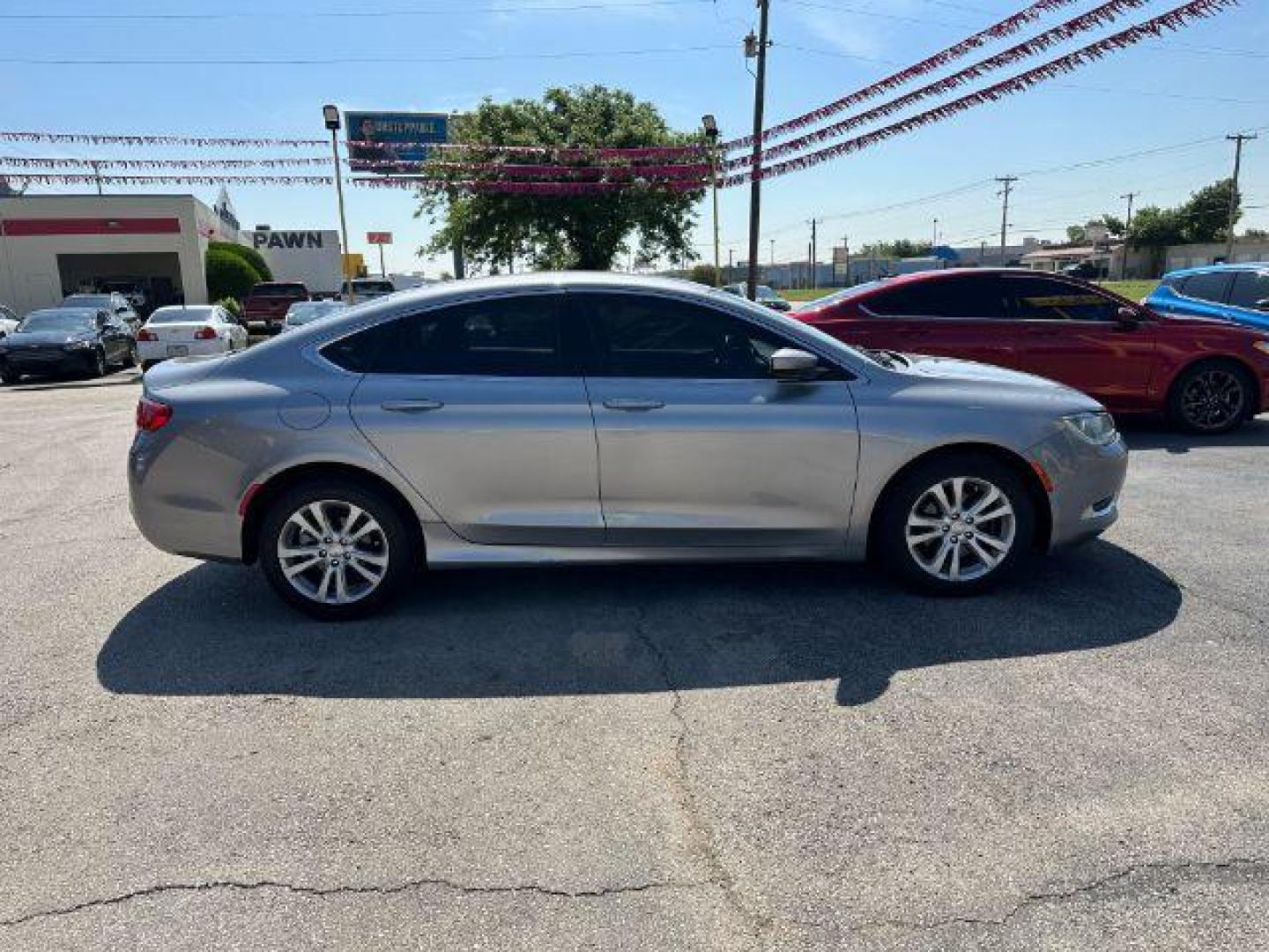 2015 SILVER Chrysler 200 Limited (1C3CCCAB2FN) with an 2.4L L4 DOHC 16V engine, 9-Speed Automatic transmission, located at 2715 W Pioneer Pkwy, Arlington, TX, 76013, (817) 265-9009, 32.710262, -97.153236 - Photo#5