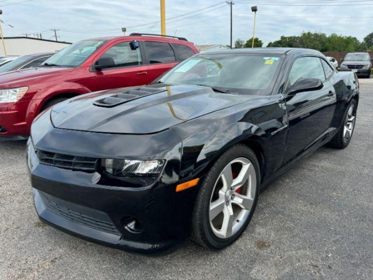 2015 BLACK Chevrolet Camaro 1LT Coupe (2G1FD1E37F9) with an 3.6L V6 DOHC 24V FFV engine, 6-Speed Automatic transmission, located at 2715 W Pioneer Pkwy, Arlington, TX, 76013, (817) 265-9009, 32.710262, -97.153236 - Photo#2