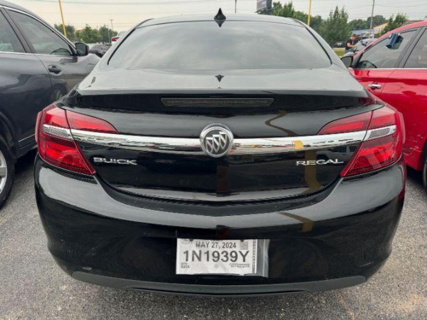 2015 BLACK Buick Regal Fleet (2G4GV5EK5F9) with an 2.4L L4 DOHC 16V engine, 6-Speed Automatic transmission, located at 2715 W Pioneer Pkwy, Arlington, TX, 76013, (817) 265-9009, 32.710262, -97.153236 - Photo#6