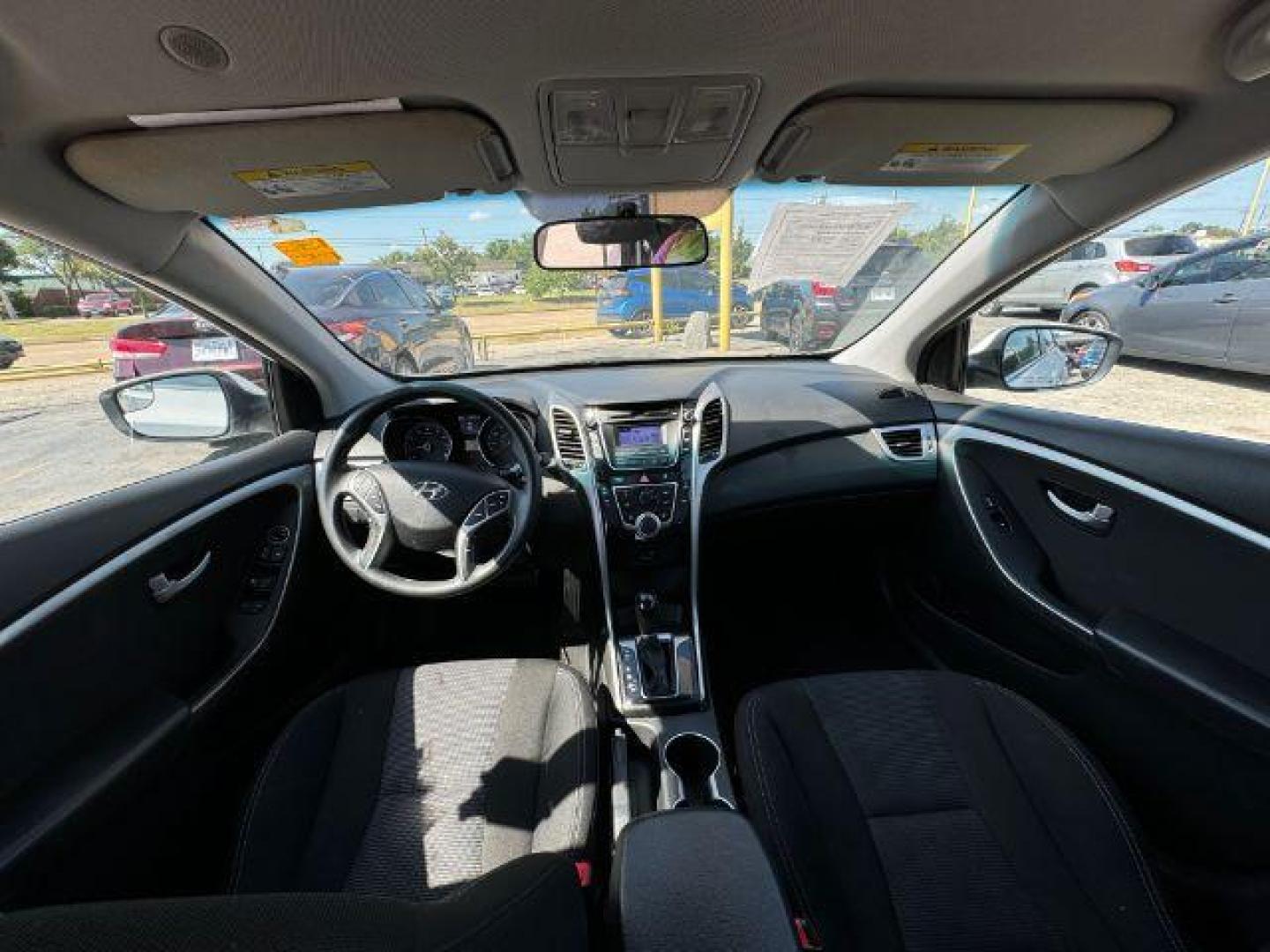 2017 WHITE Hyundai Elantra GT A/T (KMHD35LH8HU) with an 2.0L L4 16V DOHC engine, 6-Speed Automatic transmission, located at 2715 W Pioneer Pkwy, Arlington, TX, 76013, (817) 265-9009, 32.710262, -97.153236 - Photo#13