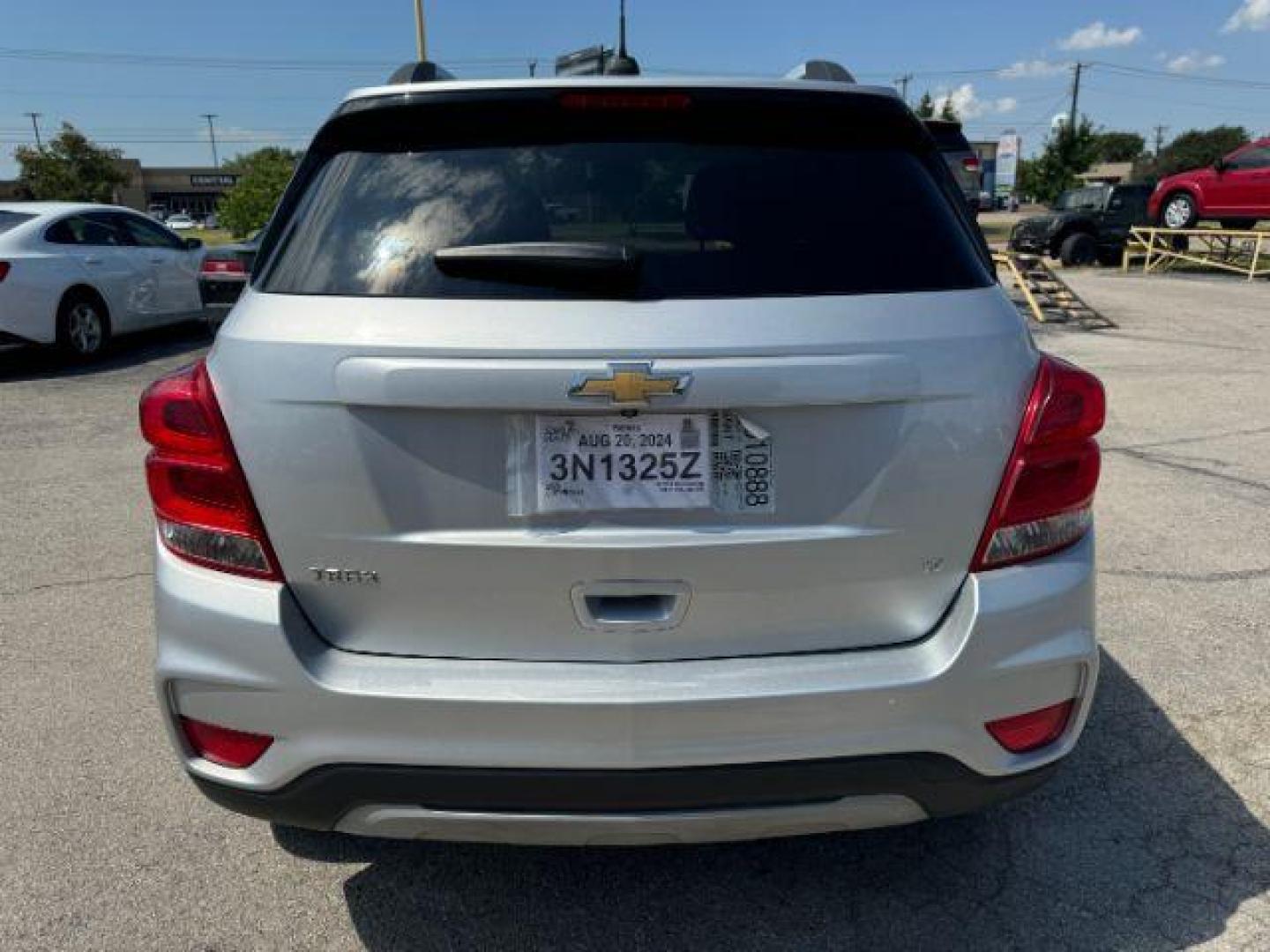 2020 SILVER Chevrolet Trax LT FWD (KL7CJLSB7LB) with an 1.4L L4 DOHC 16V engine, 6-Speed Automatic transmission, located at 2715 W Pioneer Pkwy, Arlington, TX, 76013, (817) 265-9009, 32.710262, -97.153236 - Photo#8