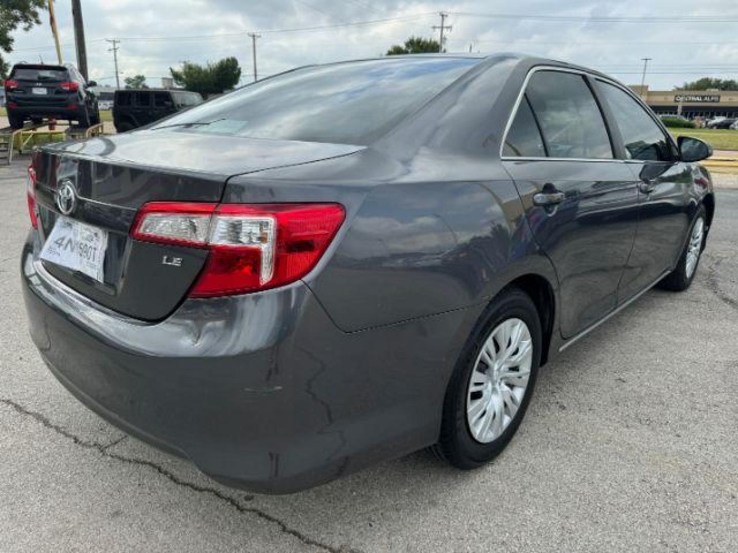 2012 GRAY Toyota Camry LE (4T4BF1FK5CR) with an 2.5L L4 DOHC 16V engine, 6-Speed Automatic transmission, located at 2715 W Pioneer Pkwy, Arlington, TX, 76013, (817) 265-9009, 32.710262, -97.153236 - Photo#6