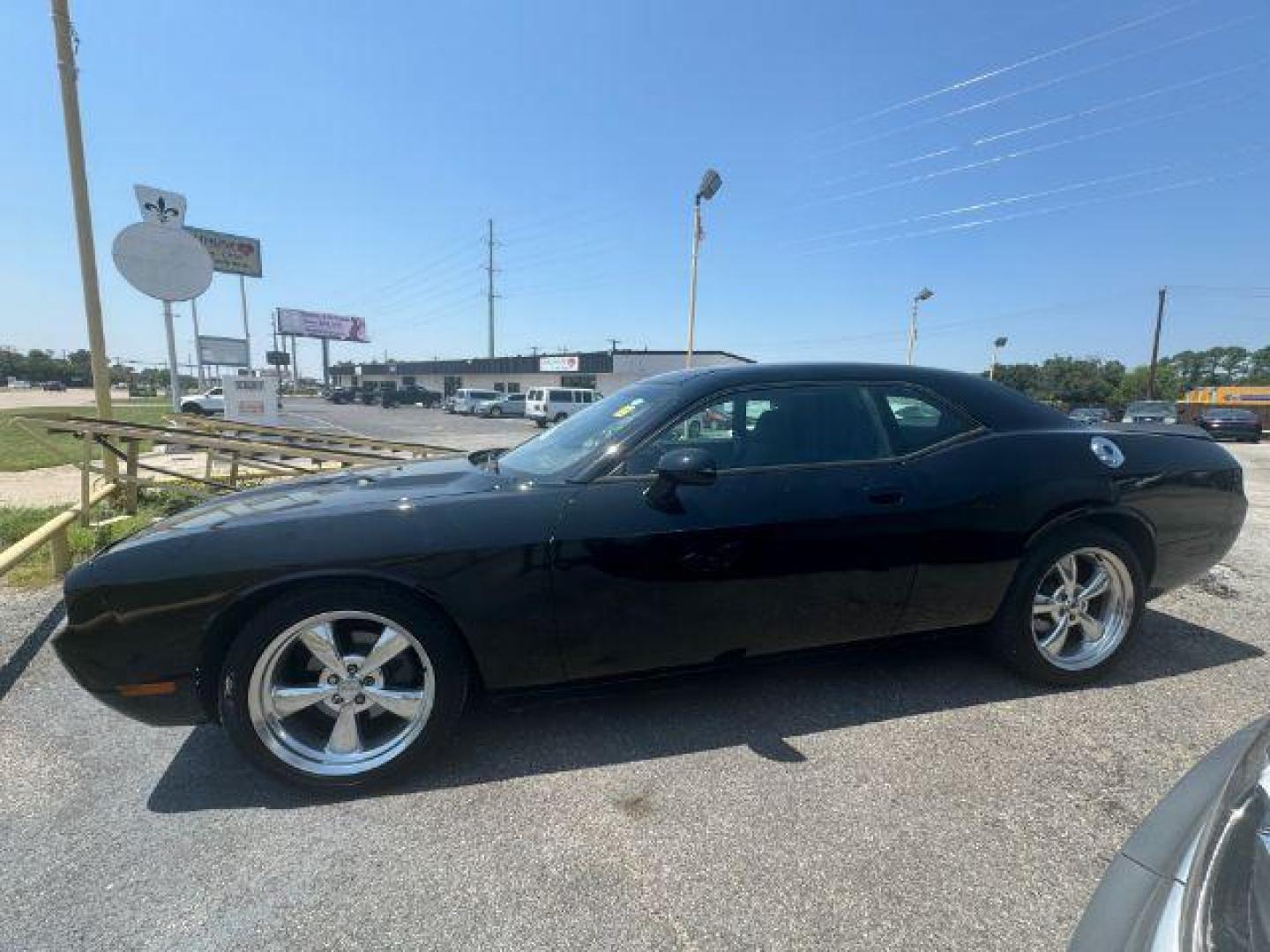 2012 BLACK Dodge Challenger SXT (2C3CDYAG7CH) with an 3.6L V6 DOHC 24V engine, 4-Speed Automatic transmission, located at 2715 W Pioneer Pkwy, Arlington, TX, 76013, (817) 265-9009, 32.710262, -97.153236 - Photo#1