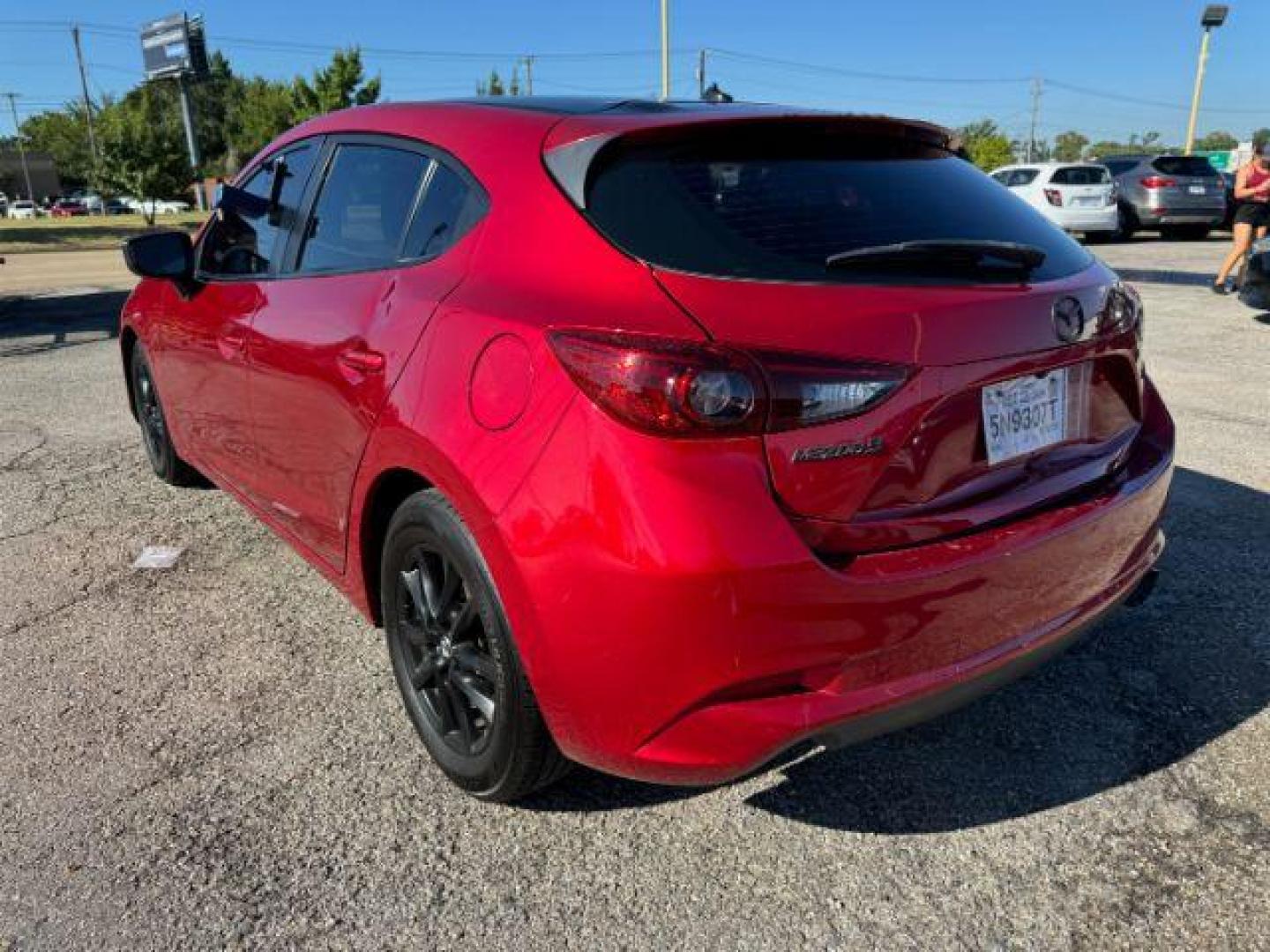 2017 RED Mazda MAZDA3 i Sport AT 5-Door (3MZBN1K75HM) with an 2.0L L4 DOHC 16V engine, 6-Speed Automatic transmission, located at 2715 W Pioneer Pkwy, Arlington, TX, 76013, (817) 265-9009, 32.710262, -97.153236 - Photo#9