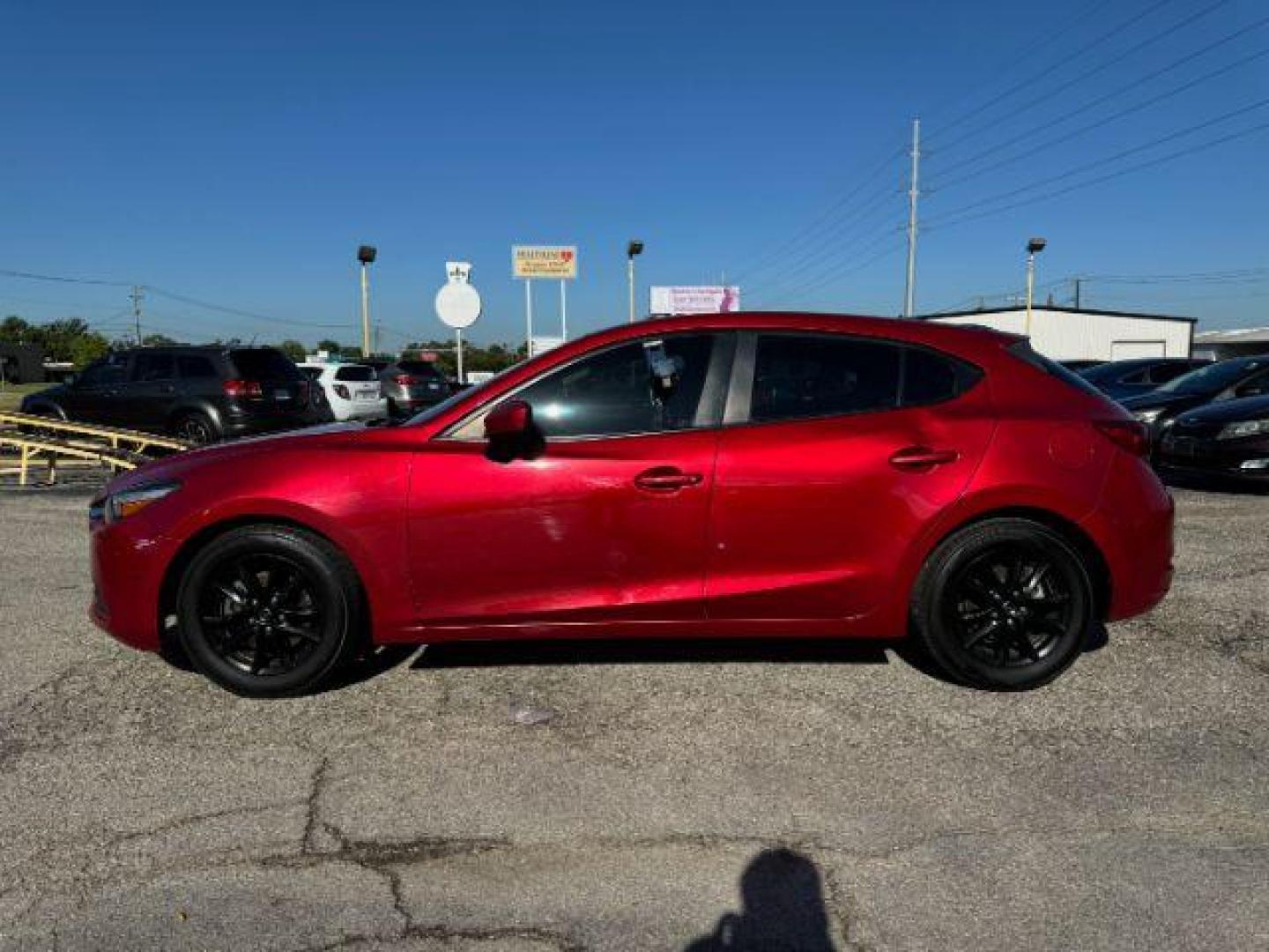 2017 RED Mazda MAZDA3 i Sport AT 5-Door (3MZBN1K75HM) with an 2.0L L4 DOHC 16V engine, 6-Speed Automatic transmission, located at 2715 W Pioneer Pkwy, Arlington, TX, 76013, (817) 265-9009, 32.710262, -97.153236 - Photo#2