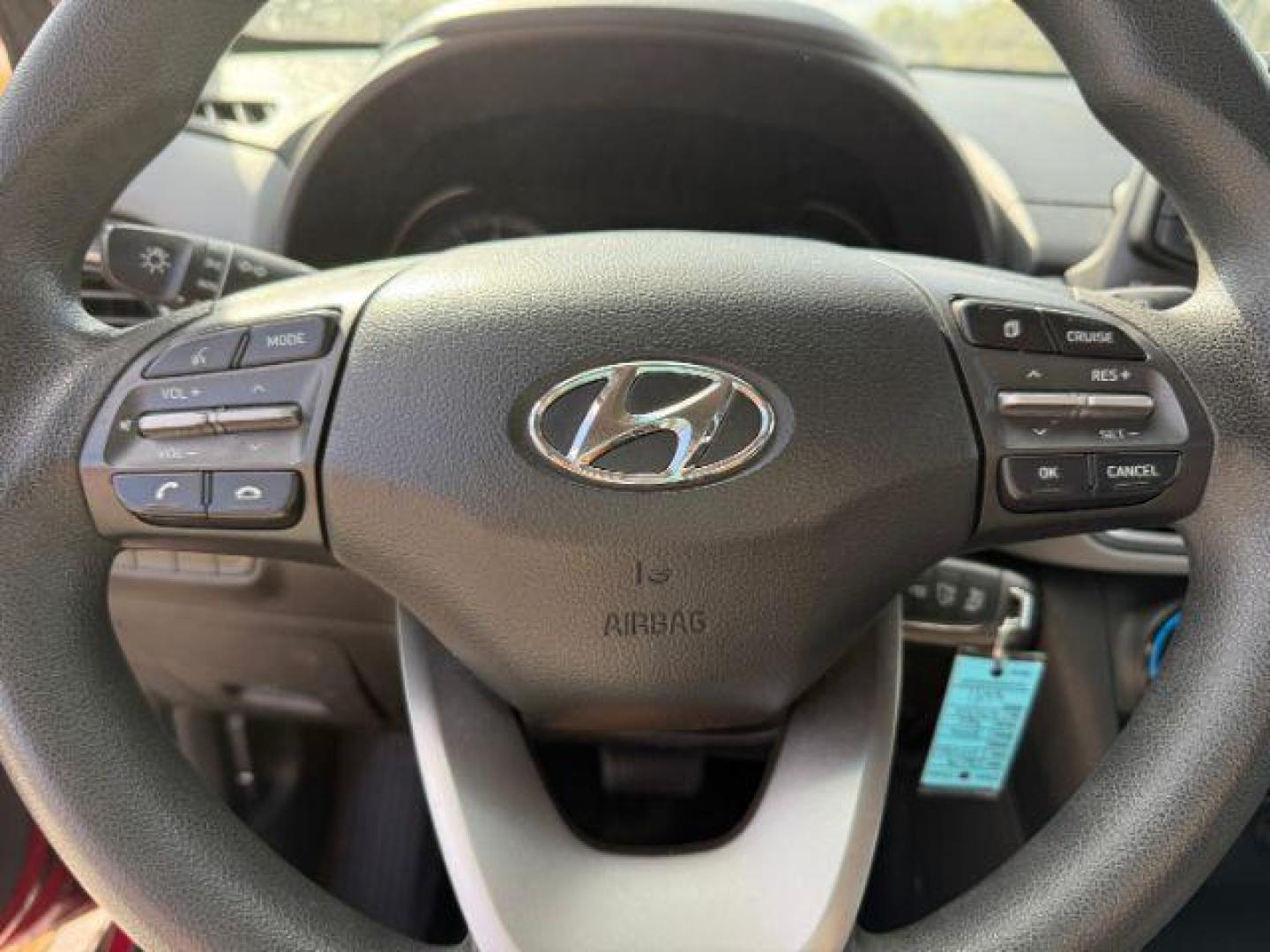 2019 RED Hyundai Kona SE (KM8K12AA9KU) with an 2.0L L4 DOHC 16V engine, 6-Speed Automatic transmission, located at 2715 W Pioneer Pkwy, Arlington, TX, 76013, (817) 265-9009, 32.710262, -97.153236 - Photo#18