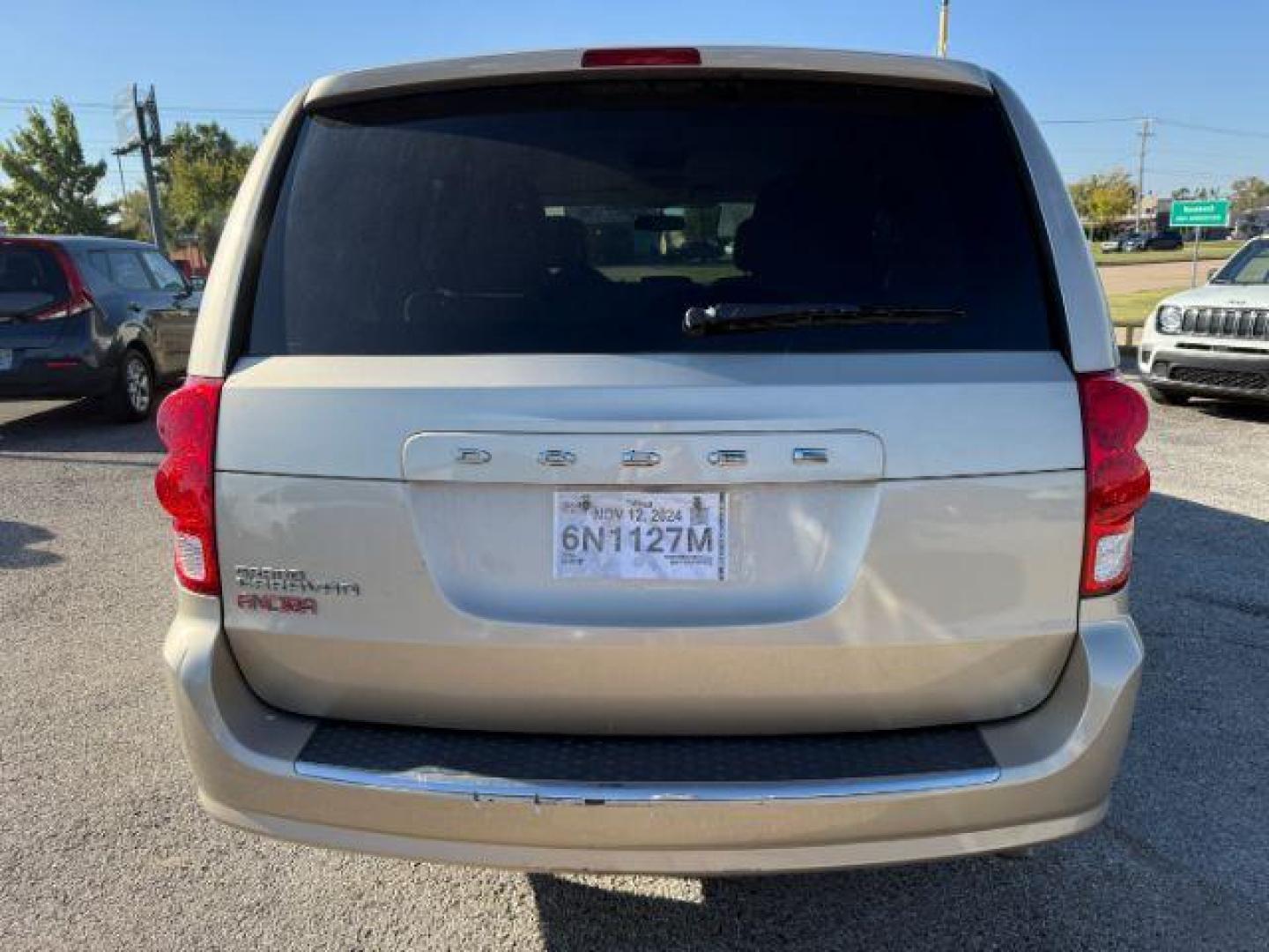 2014 TAN Dodge Grand Caravan SE (2C4RDGBGXER) with an 3.6L V6 DOHC 24V engine, 6-Speed Automatic transmission, located at 2715 W Pioneer Pkwy, Arlington, TX, 76013, (817) 265-9009, 32.710262, -97.153236 - Photo#6