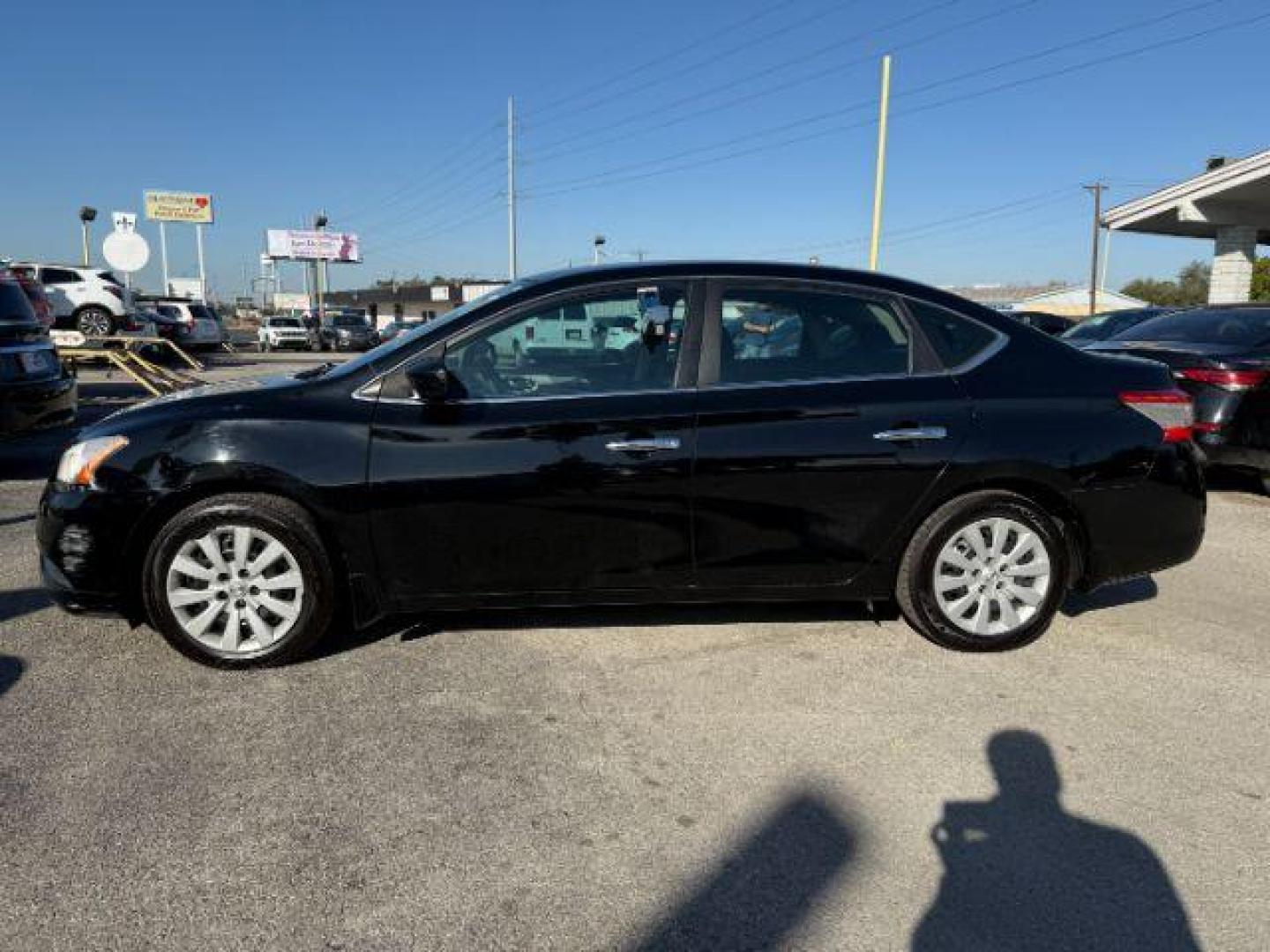 2013 BLACK Nissan Sentra SV (3N1AB7AP4DL) with an 1.8L L4 SFI DOHC 16V engine, Continuously Variable Transmission transmission, located at 2715 W Pioneer Pkwy, Arlington, TX, 76013, (817) 265-9009, 32.710262, -97.153236 - Photo#2