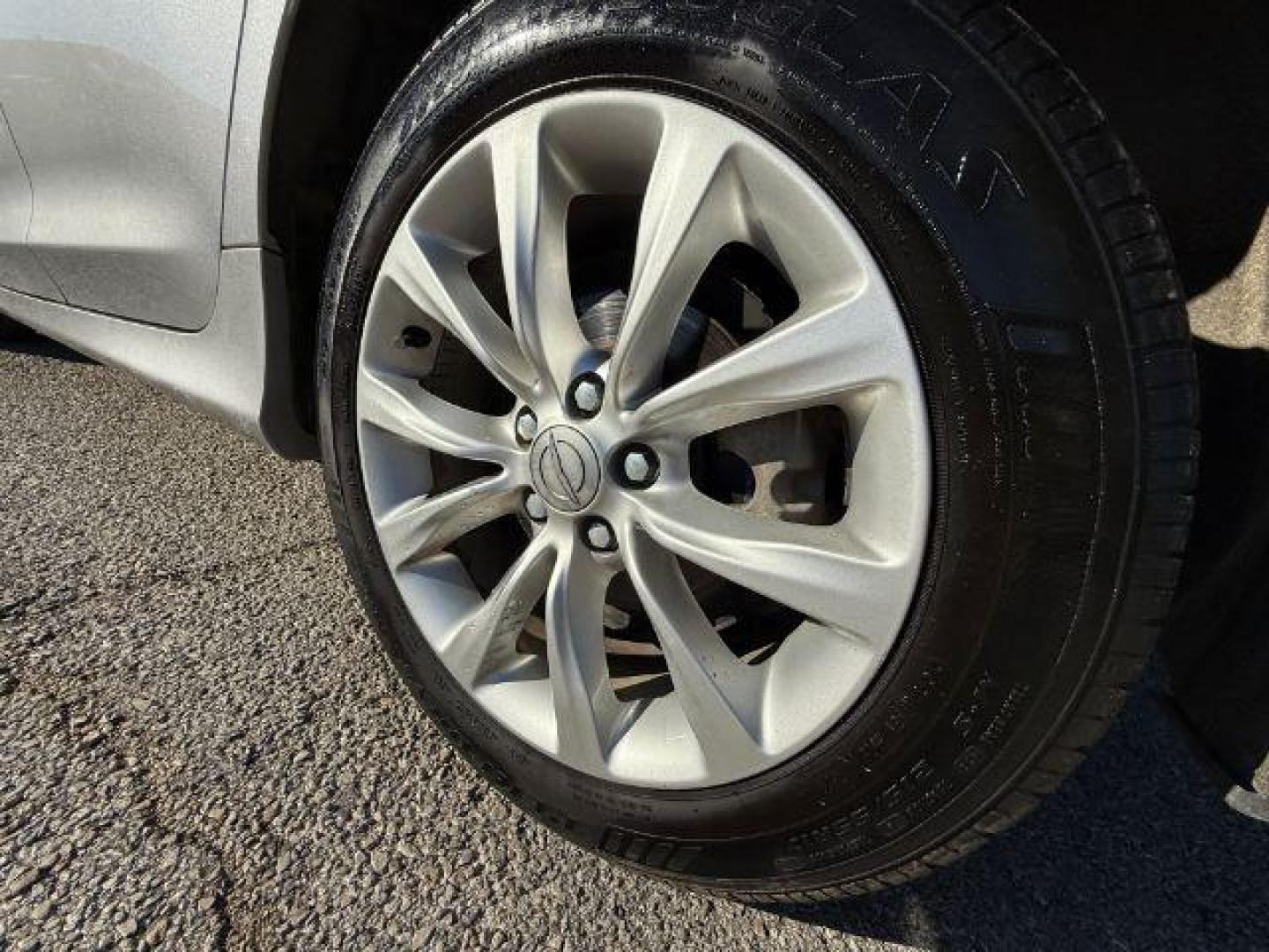 2015 SILVER Chrysler 200 C (1C3CCCCB1FN) with an 2.4L L4 DOHC 16V engine, 9-Speed Automatic transmission, located at 2715 W Pioneer Pkwy, Arlington, TX, 76013, (817) 265-9009, 32.710262, -97.153236 - Photo#10