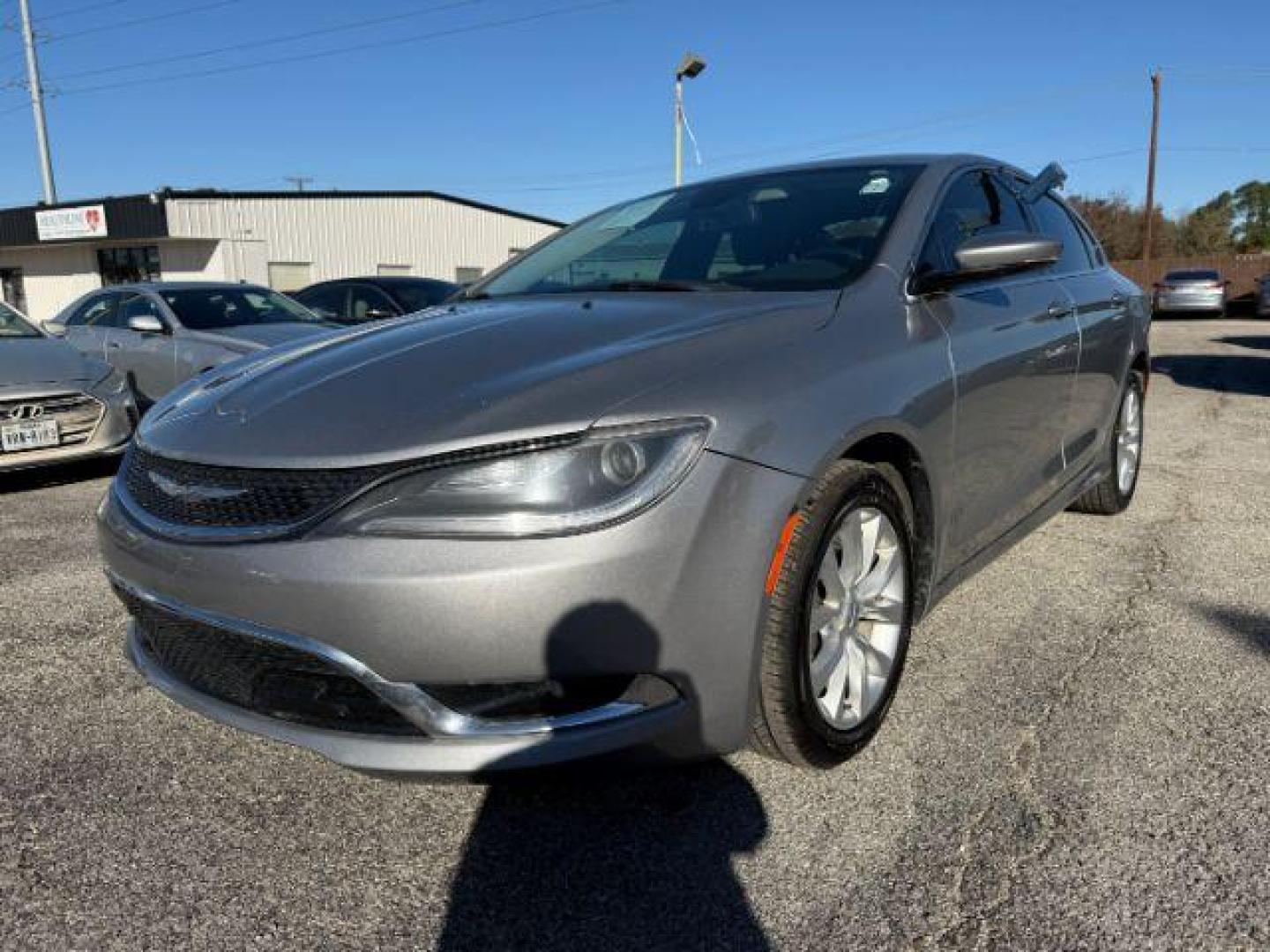 2015 SILVER Chrysler 200 C (1C3CCCCB1FN) with an 2.4L L4 DOHC 16V engine, 9-Speed Automatic transmission, located at 2715 W Pioneer Pkwy, Arlington, TX, 76013, (817) 265-9009, 32.710262, -97.153236 - Photo#3