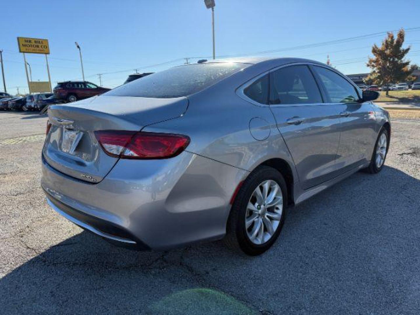 2015 SILVER Chrysler 200 C (1C3CCCCB1FN) with an 2.4L L4 DOHC 16V engine, 9-Speed Automatic transmission, located at 2715 W Pioneer Pkwy, Arlington, TX, 76013, (817) 265-9009, 32.710262, -97.153236 - Photo#7