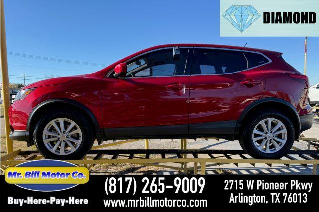 photo of 2018 Nissan Rogue Sport S