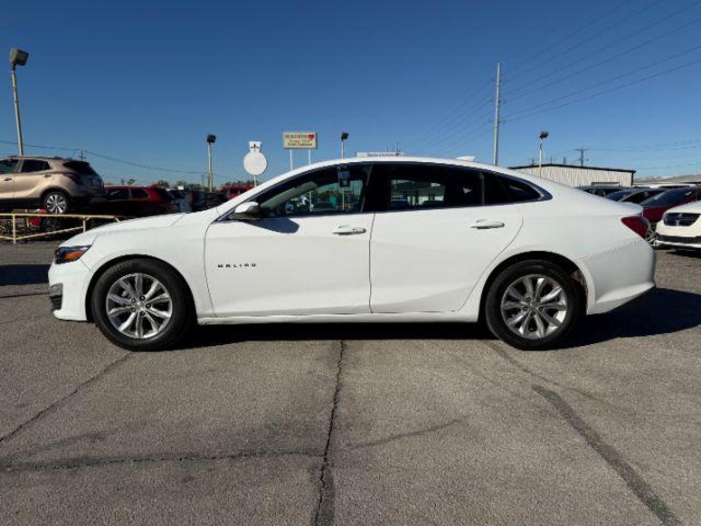 2020 WHITE Chevrolet Malibu LT (1G1ZD5ST8LF) with an 1.5L L4 DOHC 16V engine, 6-Speed Automatic transmission, located at 2715 W Pioneer Pkwy, Arlington, TX, 76013, (817) 265-9009, 32.710262, -97.153236 - Photo#2