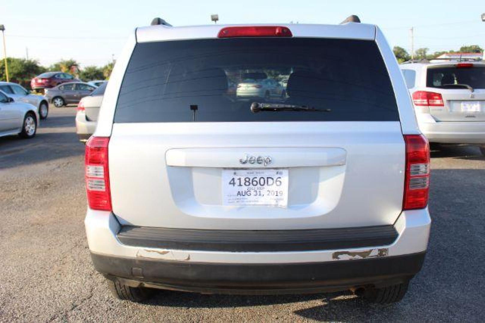 2015 SILVER Jeep Patriot Sport 4WD (1C4NJRBB7FD) with an 2.4L L4 DOHC 16V engine, located at 2715 W Pioneer Pkwy, Arlington, TX, 76013, (817) 265-9009, 32.710262, -97.153236 - Photo#6