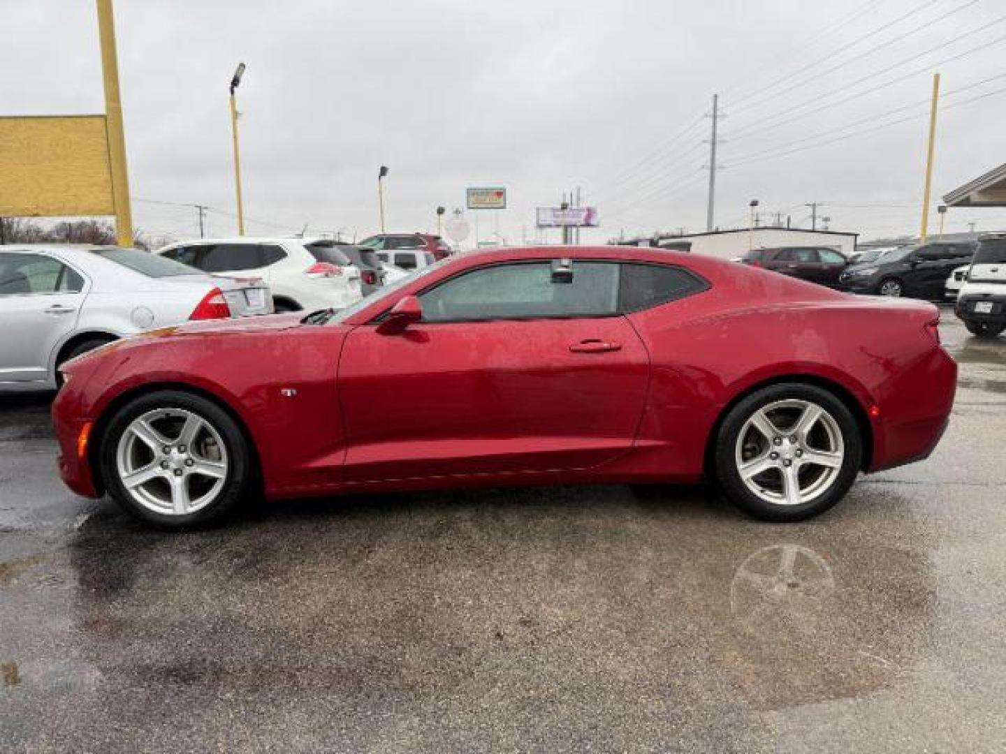 2018 RED CHEVROLET CAMARO 1LT (1G1FB1RX6J0) , located at 2715 W Pioneer Pkwy, Arlington, TX, 76013, (817) 265-9009, 32.710262, -97.153236 - Photo#2