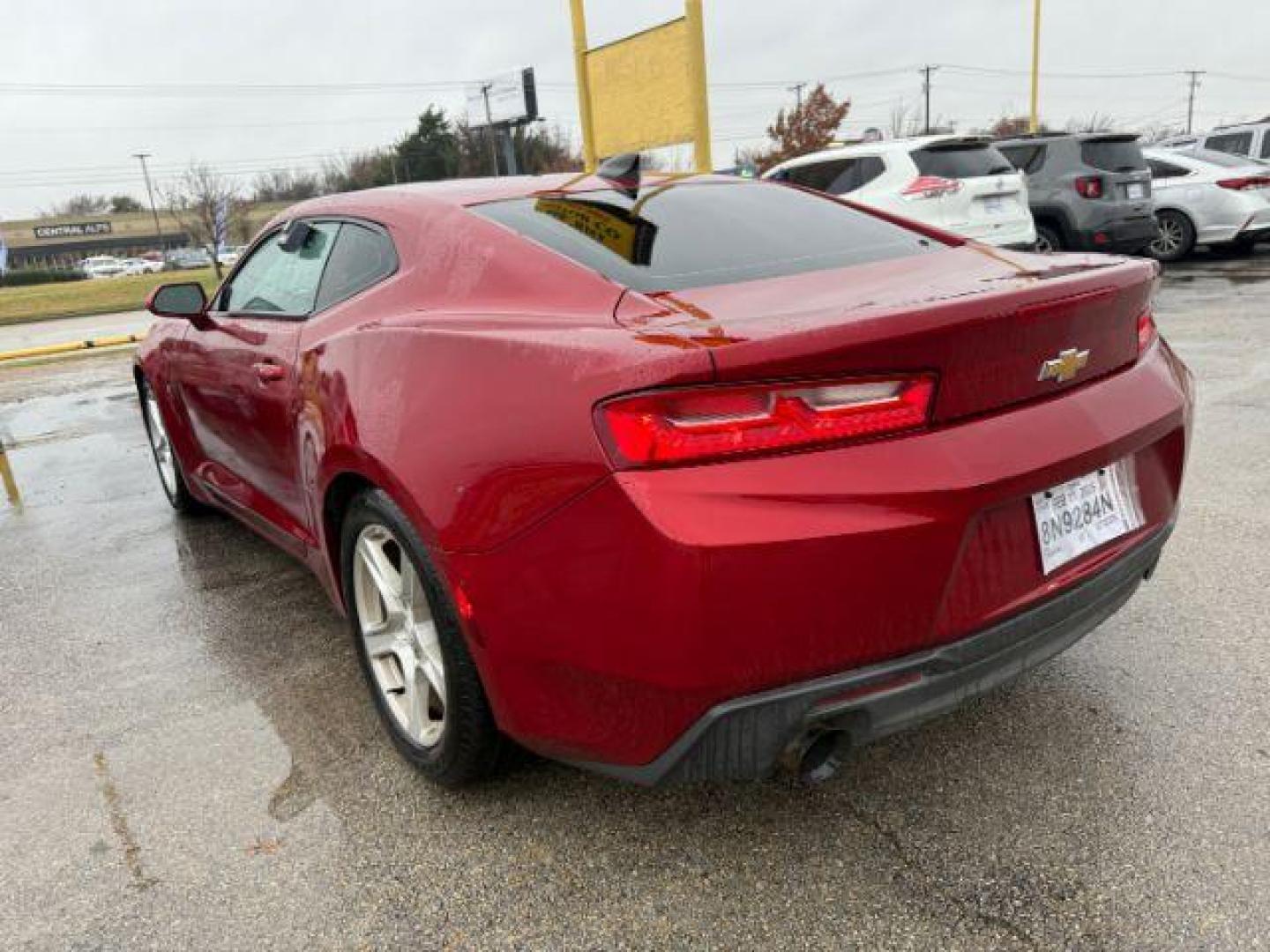 2018 RED CHEVROLET CAMARO 1LT (1G1FB1RX6J0) , located at 2715 W Pioneer Pkwy, Arlington, TX, 76013, (817) 265-9009, 32.710262, -97.153236 - Photo#8