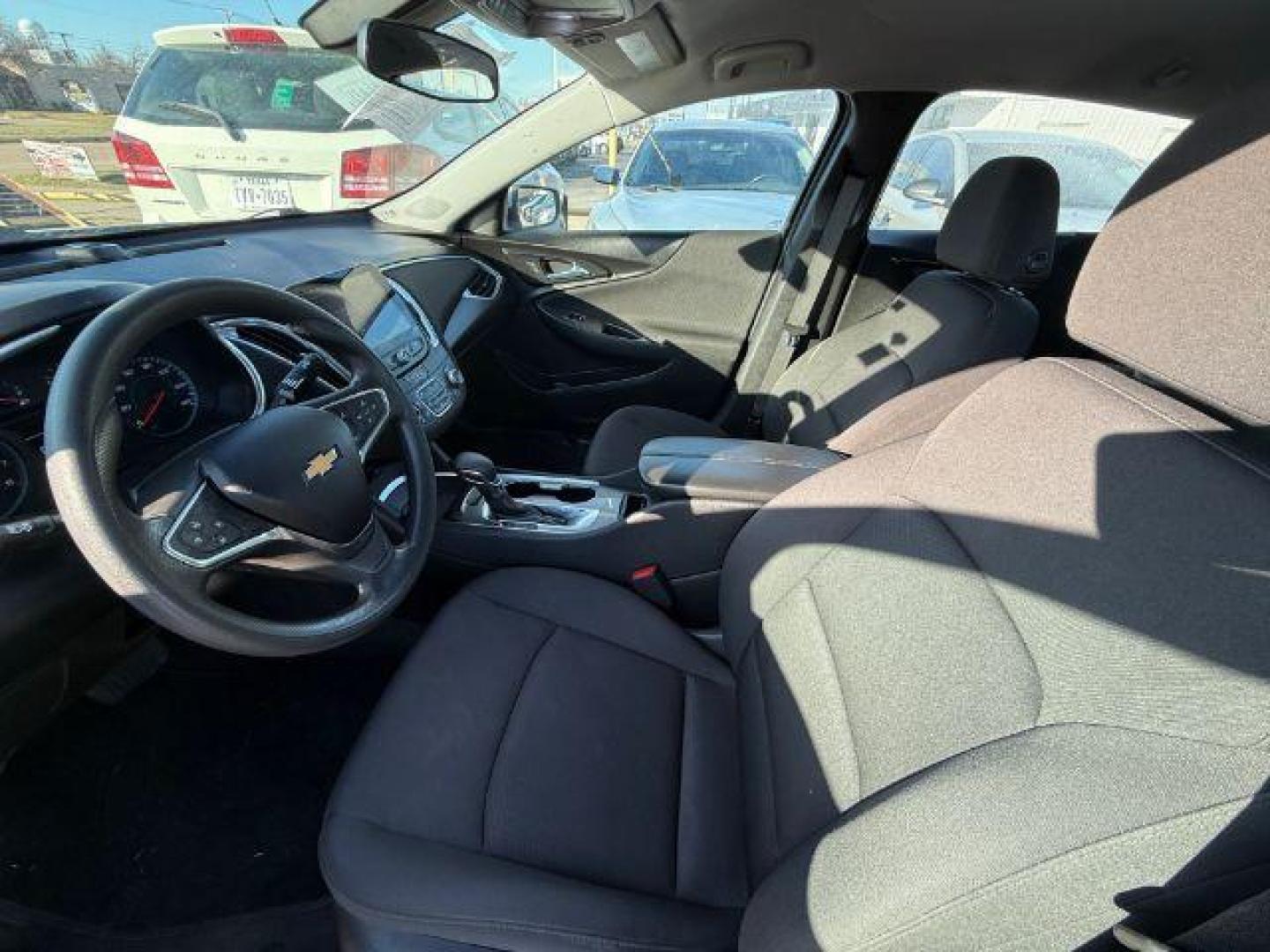 2021 SILVER Chevrolet Malibu LT (1G1ZD5ST4MF) with an 1.5L L4 DOHC 16V engine, 6-Speed Automatic transmission, located at 2715 W Pioneer Pkwy, Arlington, TX, 76013, (817) 265-9009, 32.710262, -97.153236 - Photo#14