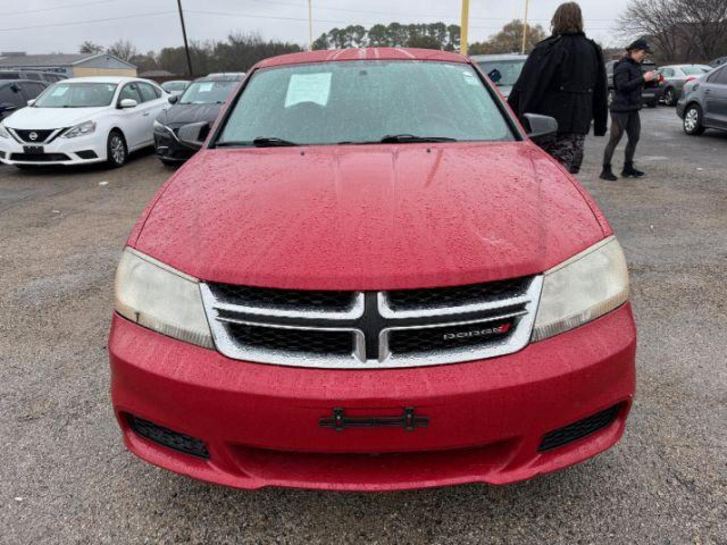 2014 RED Dodge Avenger SE (1C3CDZAB1EN) with an 2.4L L4 DOHC 16V engine, 4-Speed Automatic transmission, located at 2715 W Pioneer Pkwy, Arlington, TX, 76013, (817) 265-9009, 32.710262, -97.153236 - Photo#4