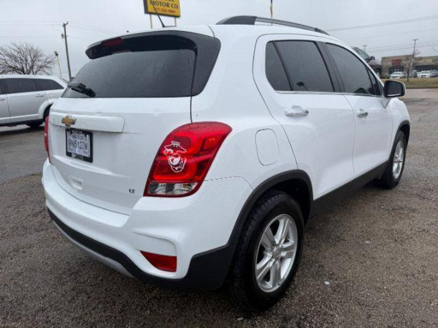 2020 WHITE CHEVROLET TRAX LT (3GNCJLSB4LL) , located at 2715 W Pioneer Pkwy, Arlington, TX, 76013, (817) 265-9009, 32.710262, -97.153236 - Photo#6