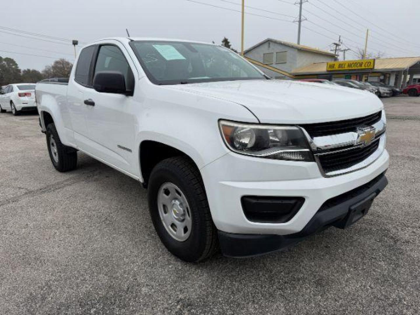 2016 WHITE CHEVROLET COLORADO 2WD WT (1GCHSBEA1G1) , located at 2715 W Pioneer Pkwy, Arlington, TX, 76013, (817) 265-9009, 32.710262, -97.153236 - Photo#5