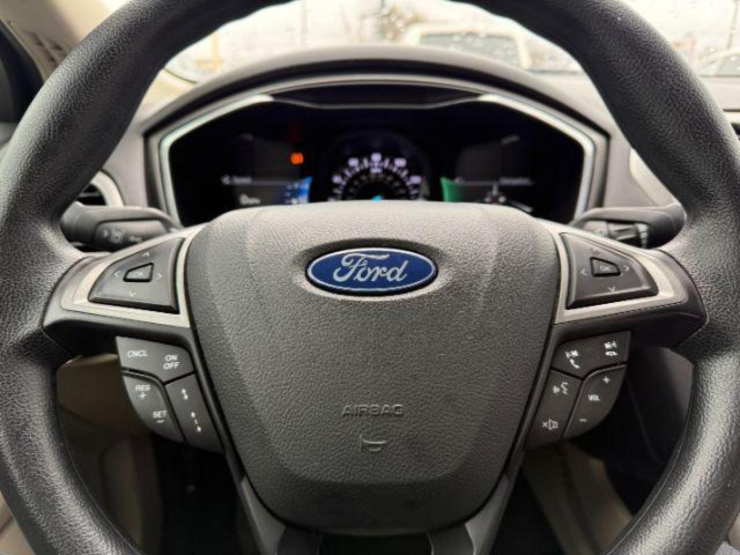 2020 WHITE FORD FUSION SE (3FA6P0HD8LR) , located at 2715 W Pioneer Pkwy, Arlington, TX, 76013, (817) 265-9009, 32.710262, -97.153236 - Photo#18