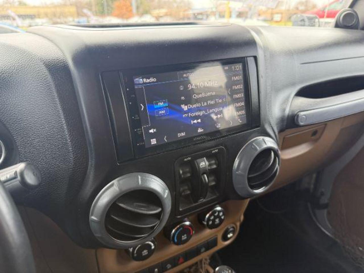 2012 SILVER Jeep Wrangler Unlimited Sahara 4WD (1C4BJWEG9CL) with an 3.6L V6 DOHC 24V FFV engine, located at 2715 W Pioneer Pkwy, Arlington, TX, 76013, (817) 265-9009, 32.710262, -97.153236 - Photo#18