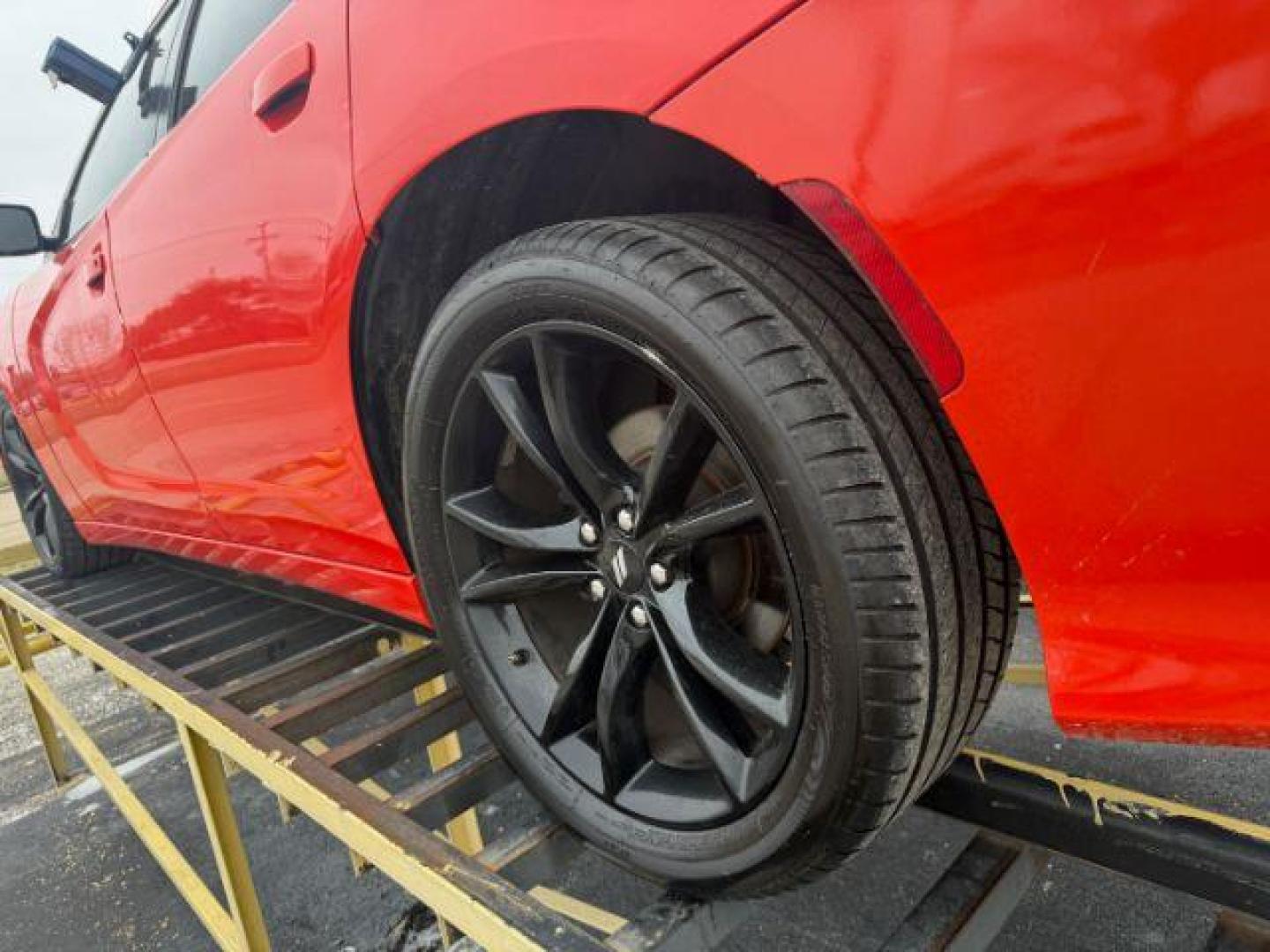 2018 ORANGE Dodge Charger SXT Plus (2C3CDXHG3JH) with an 3.6L V6 DOHC 24V engine, 8-Speed Automatic transmission, located at 2715 W Pioneer Pkwy, Arlington, TX, 76013, (817) 265-9009, 32.710262, -97.153236 - Photo#8