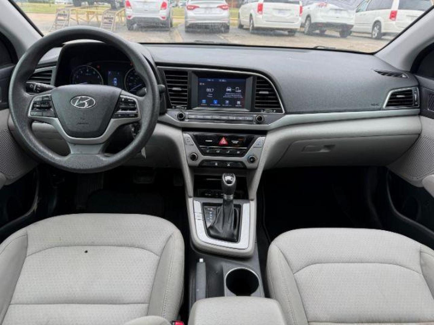 2018 SILVER HYUNDAI ELANTRA SEL (5NPD84LF6JH) , located at 2715 W Pioneer Pkwy, Arlington, TX, 76013, (817) 265-9009, 32.710262, -97.153236 - Photo#12