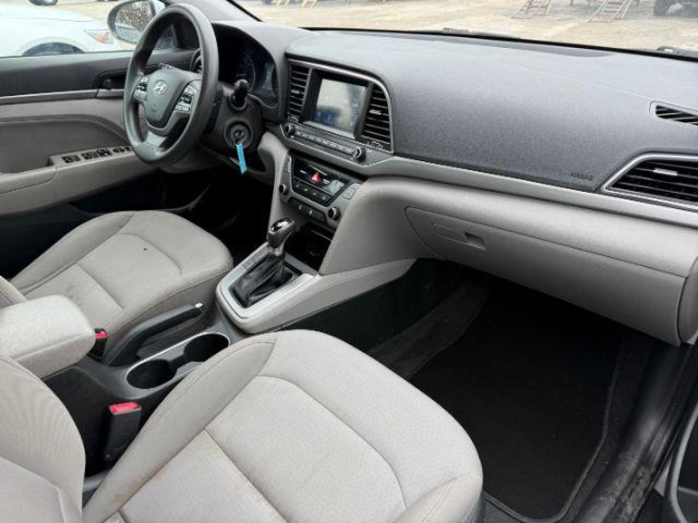 2018 SILVER HYUNDAI ELANTRA SEL (5NPD84LF6JH) , located at 2715 W Pioneer Pkwy, Arlington, TX, 76013, (817) 265-9009, 32.710262, -97.153236 - Photo#14