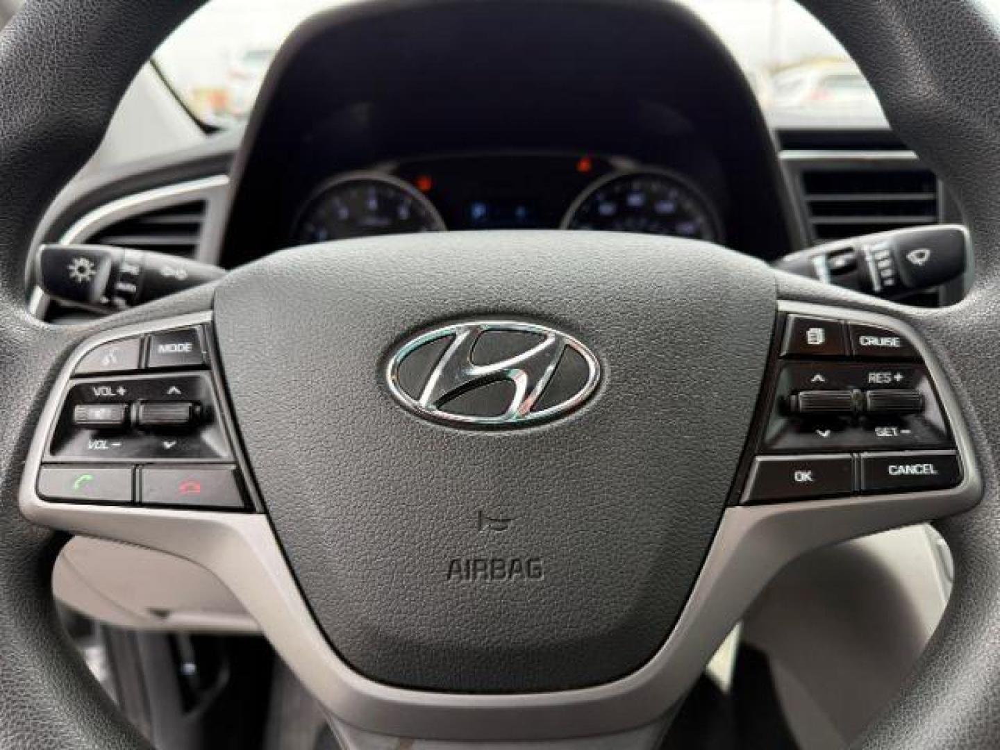 2018 SILVER HYUNDAI ELANTRA SEL (5NPD84LF6JH) , located at 2715 W Pioneer Pkwy, Arlington, TX, 76013, (817) 265-9009, 32.710262, -97.153236 - Photo#18