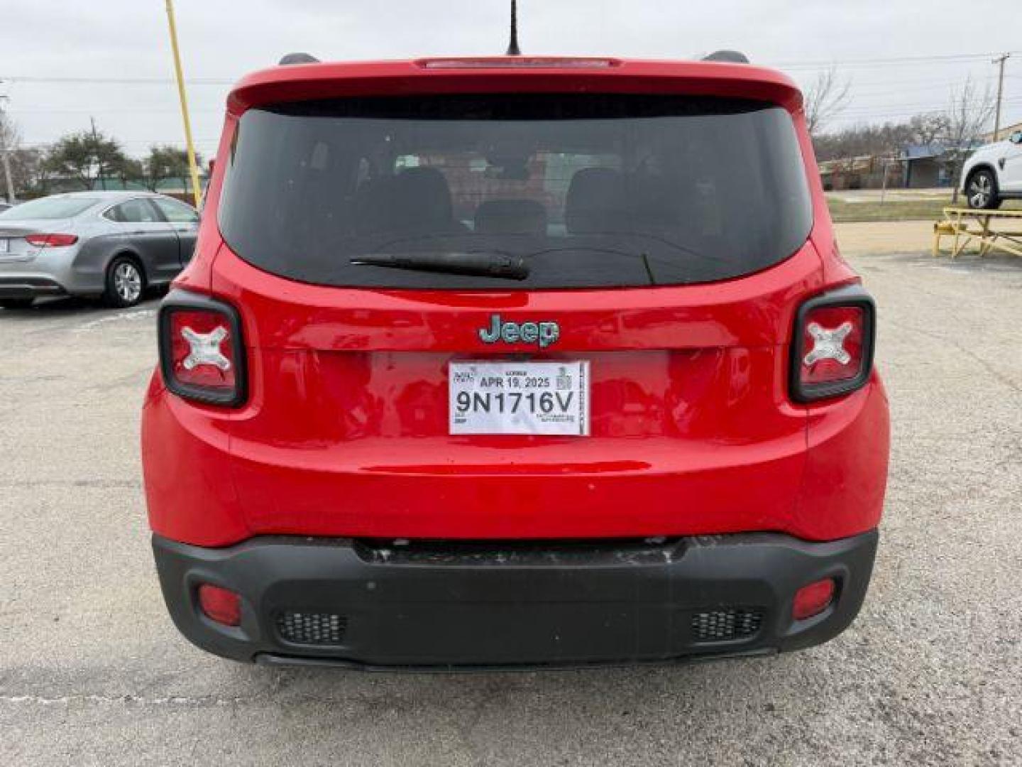 2017 RED Jeep Renegade Sport FWD (ZACCJAAB8HP) with an 2.4L L4 DOHC 16V engine, 6-Speed Manual transmission, located at 2715 W Pioneer Pkwy, Arlington, TX, 76013, (817) 265-9009, 32.710262, -97.153236 - Photo#8