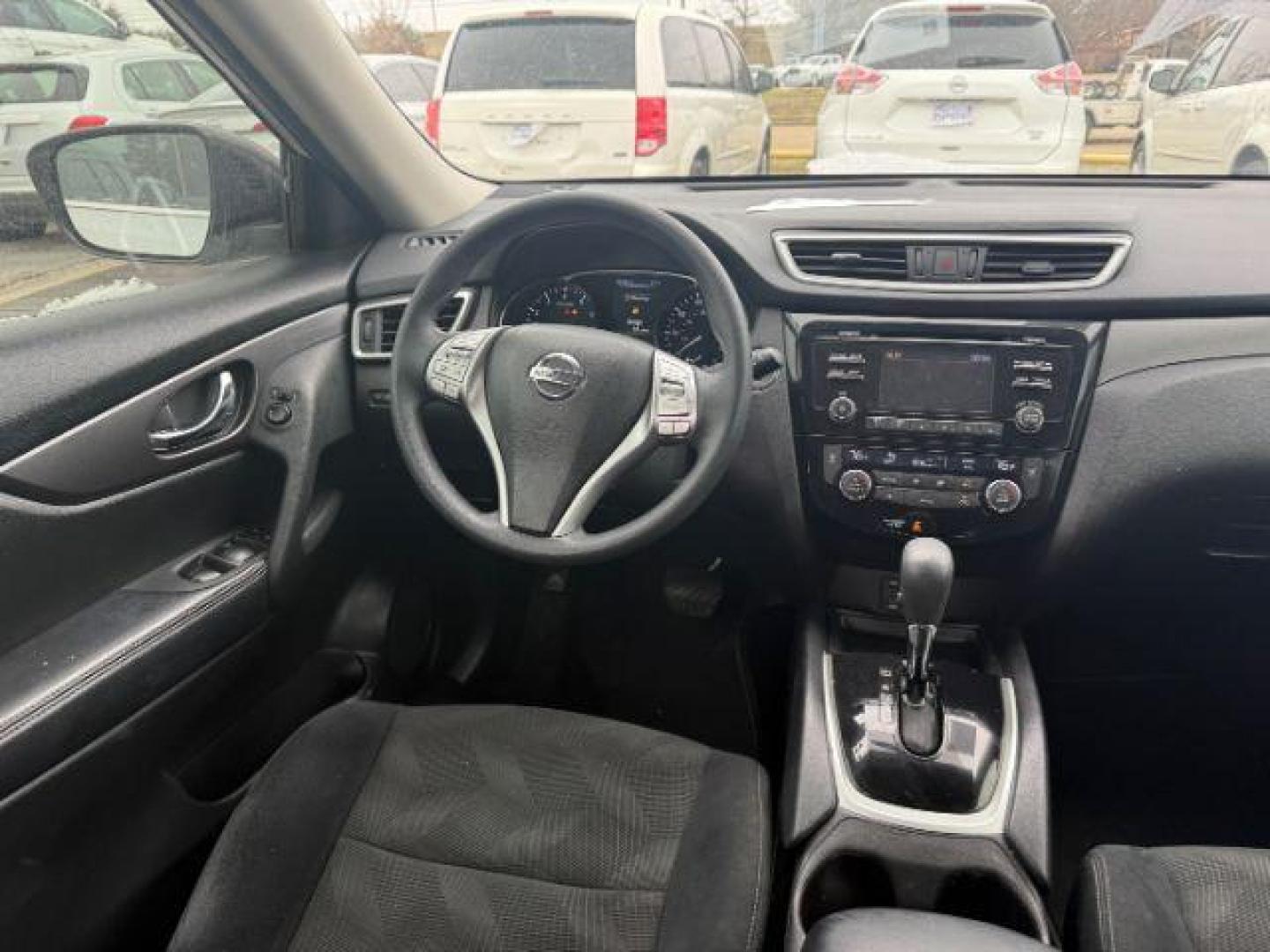 2016 SILVER NISSAN ROGUE SV (5N1AT2MT6GC) , located at 2715 W Pioneer Pkwy, Arlington, TX, 76013, (817) 265-9009, 32.710262, -97.153236 - Photo#13