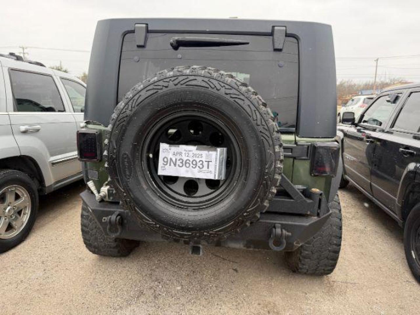 2008 GREEN Jeep Wrangler Unlimited Rubicon (1J8GA69178L) with an 3.8L V6 OHV 12V engine, located at 2715 W Pioneer Pkwy, Arlington, TX, 76013, (817) 265-9009, 32.710262, -97.153236 - Photo#6